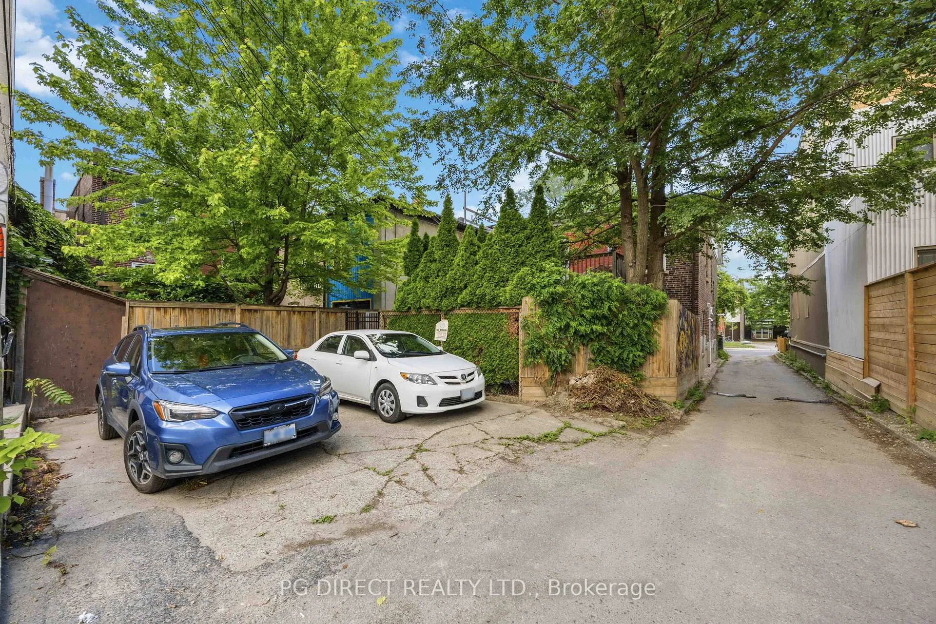 Photo 18 of 486 Montrose Avenue, Toronto, Palmerston-Little Italy — HOMEH