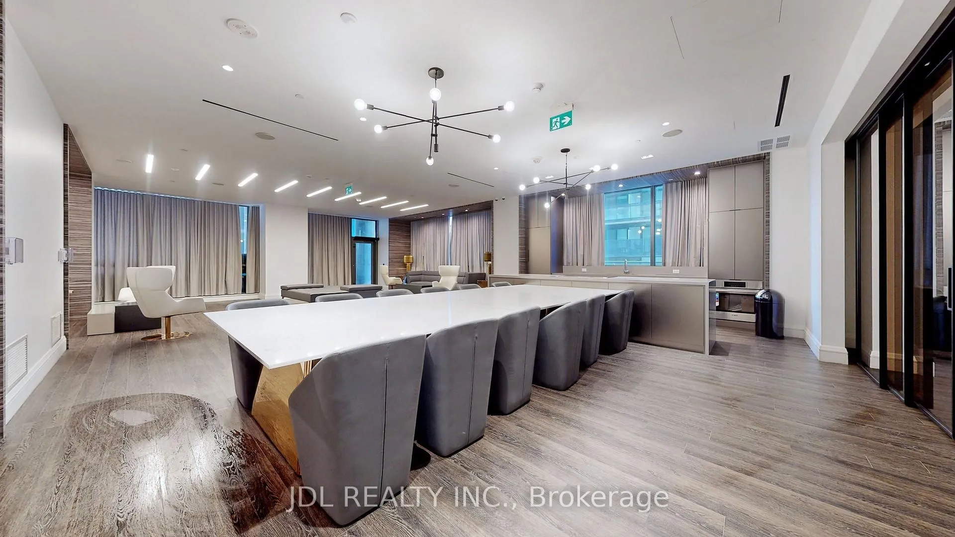 Photo 15 of Unit 3704, 39 Roehampton Avenue, Toronto, Mount Pleasant West — HOMEH