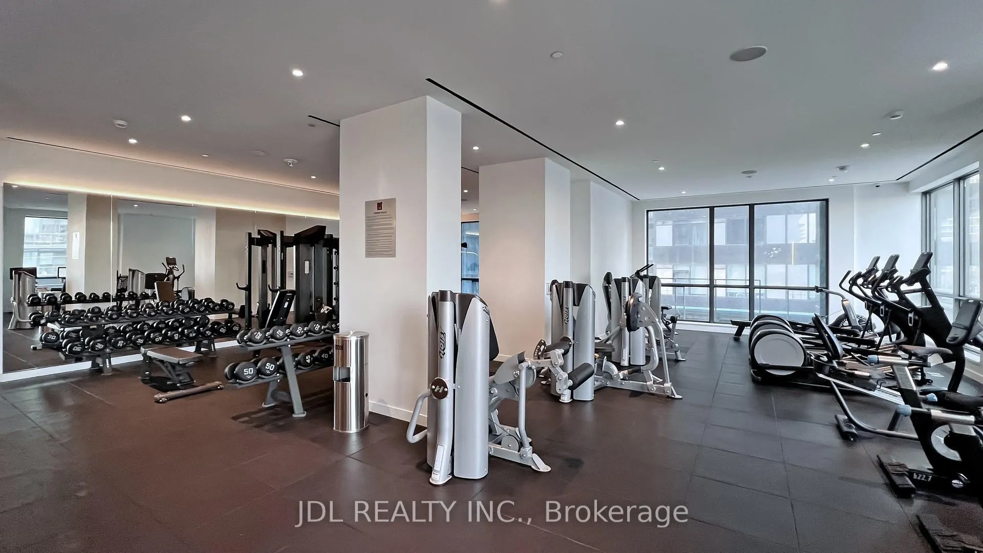 Photo 19 of Unit 3704, 39 Roehampton Avenue, Toronto, Mount Pleasant West — HOMEH