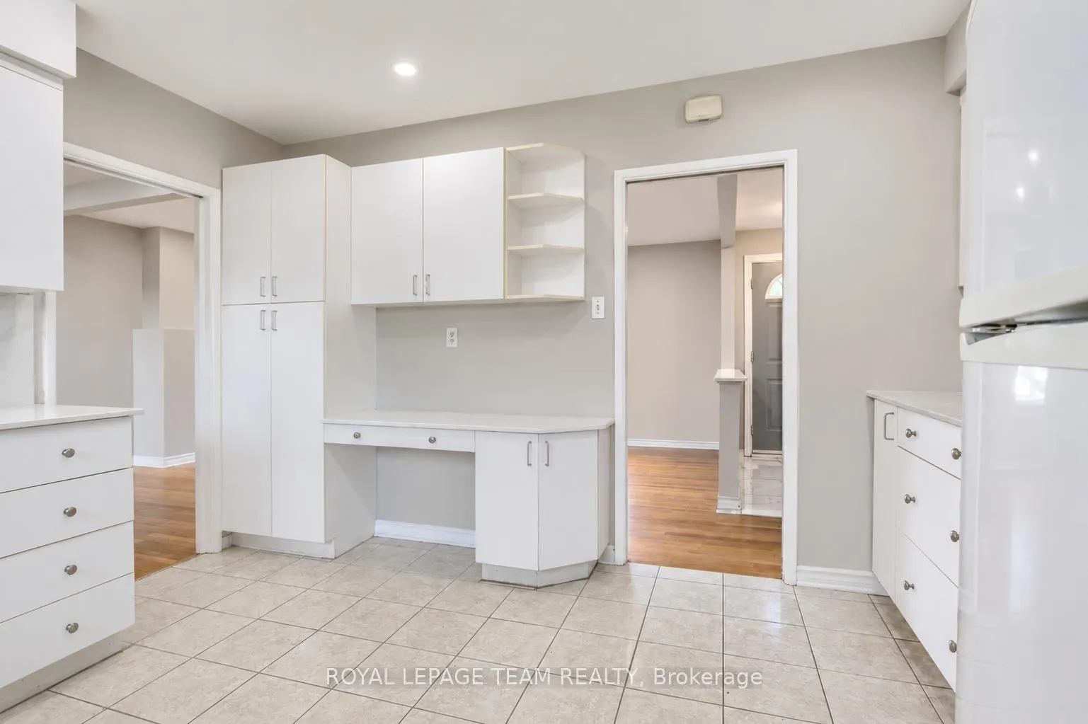Photo 6 of 31 Pritchard Drive, Ottawa, Manordale — HOMEH