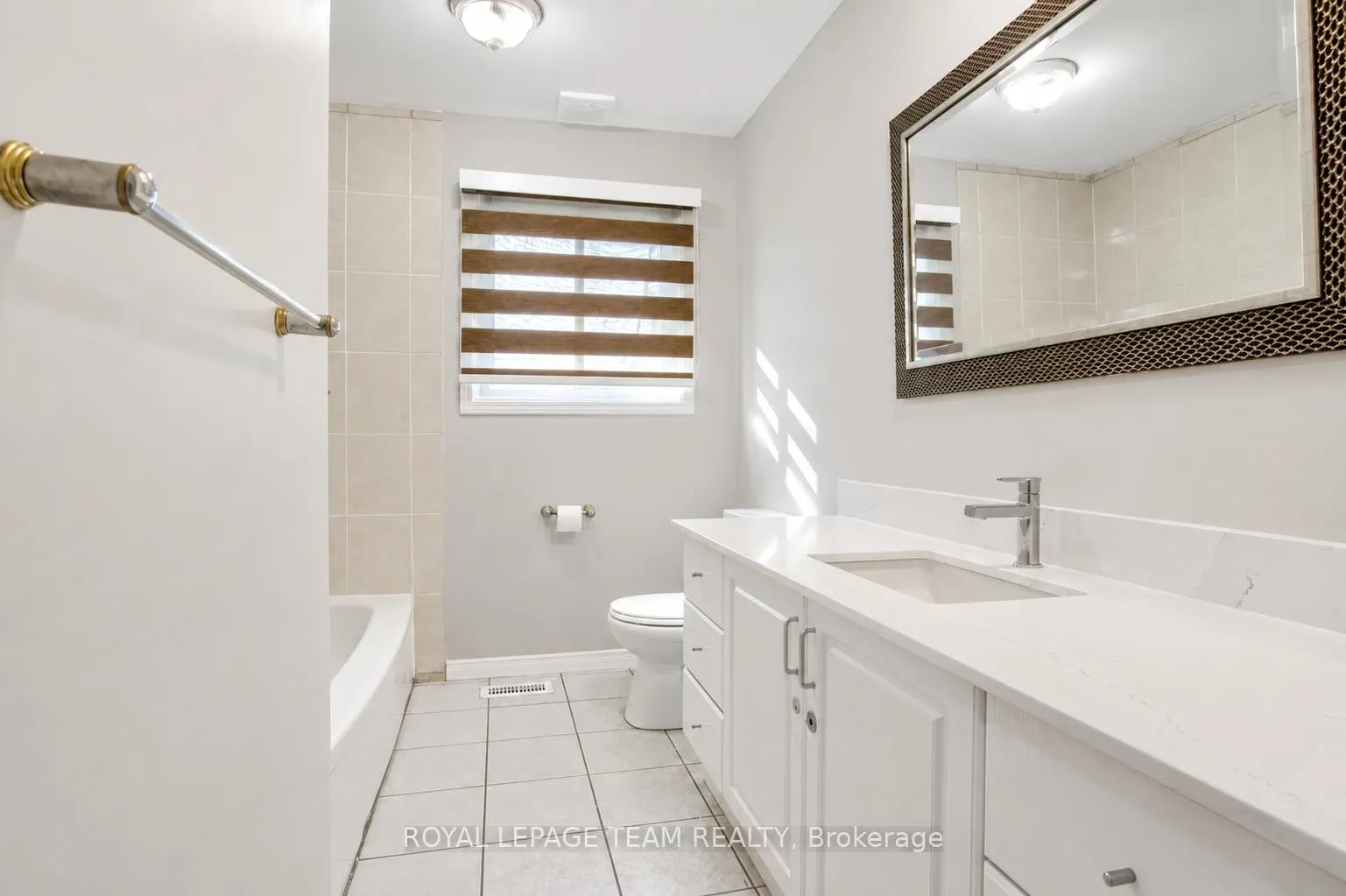 Photo 11 of 31 Pritchard Drive, Ottawa, Manordale — HOMEH