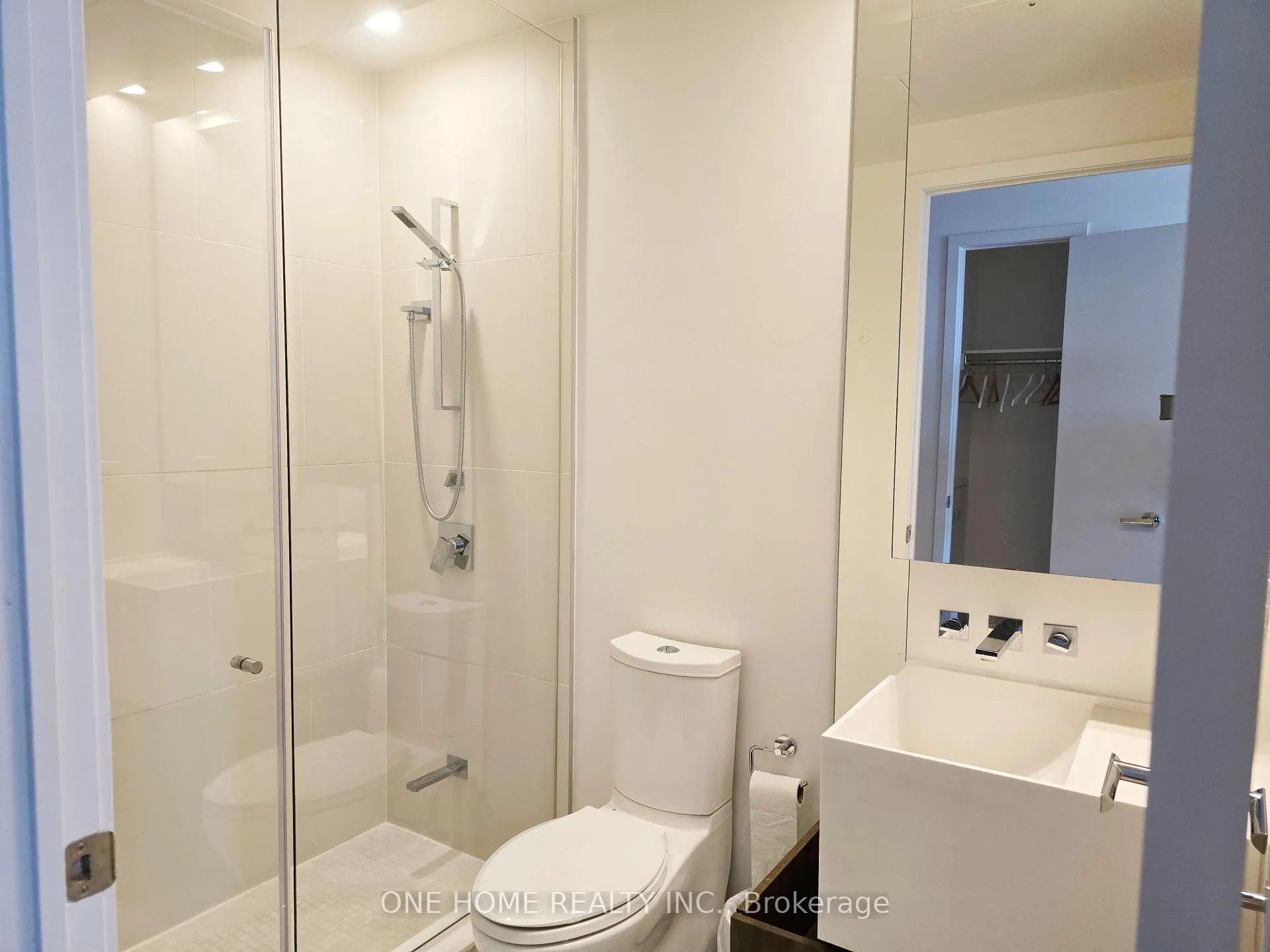 Photo 7 of Unit 1302, 1 Bloor Street E, Toronto, Church-Yonge Corridor — HOMEH