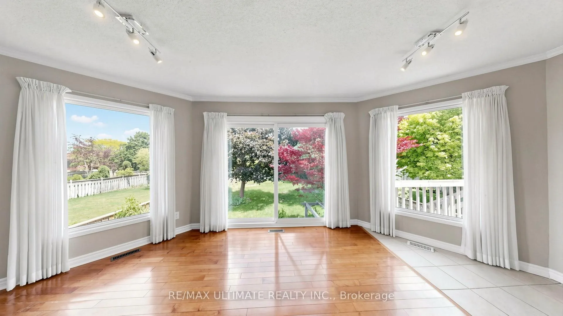 Photo 6 of 499 Lightfoot Place, Pickering, Woodlands — HOMEH