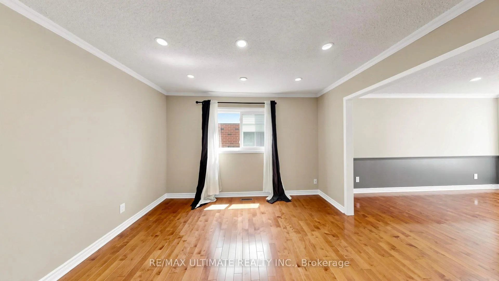 Photo 20 of 499 Lightfoot Place, Pickering, Woodlands — HOMEH