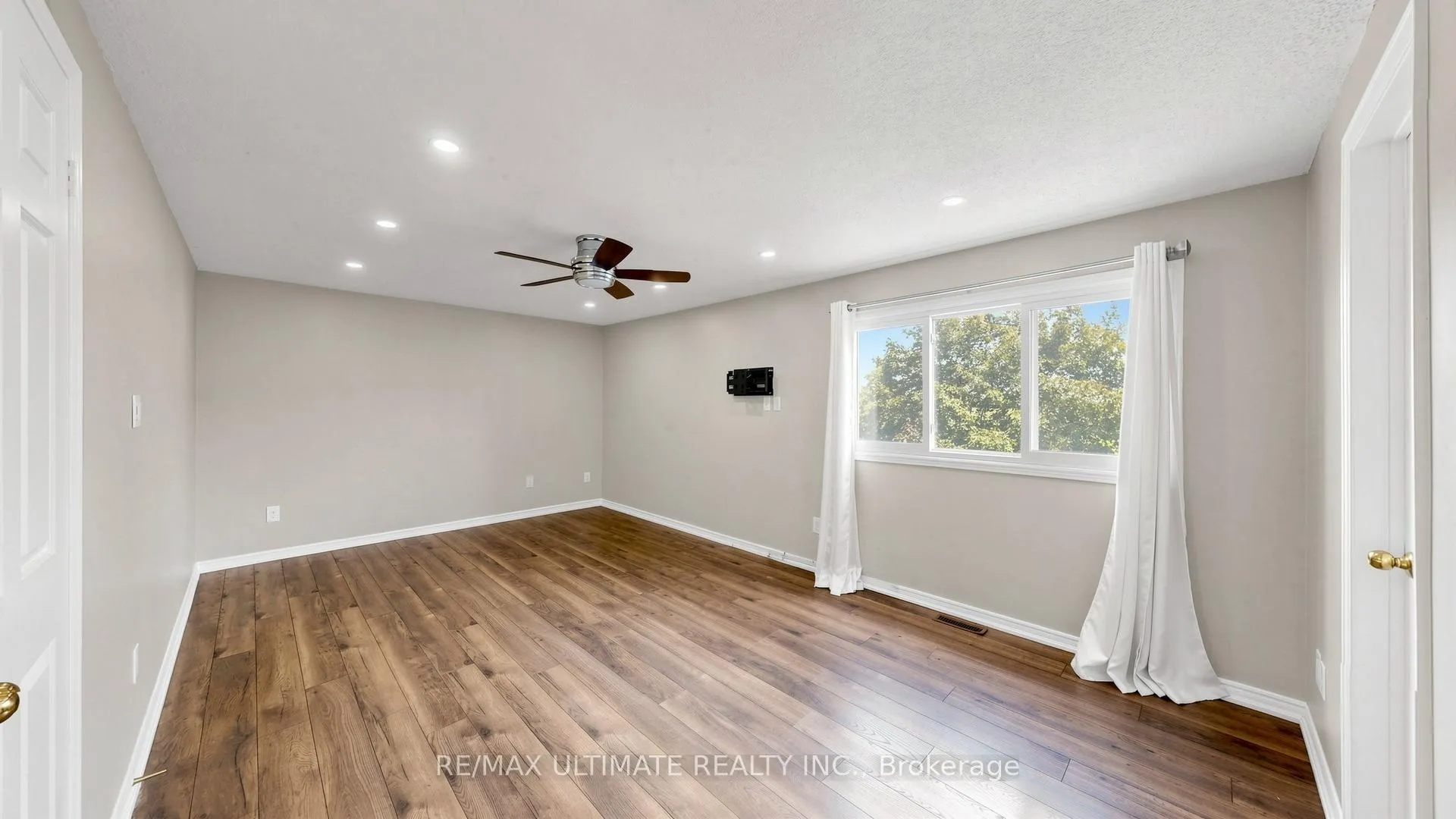 Photo 28 of 499 Lightfoot Place, Pickering, Woodlands — HOMEH