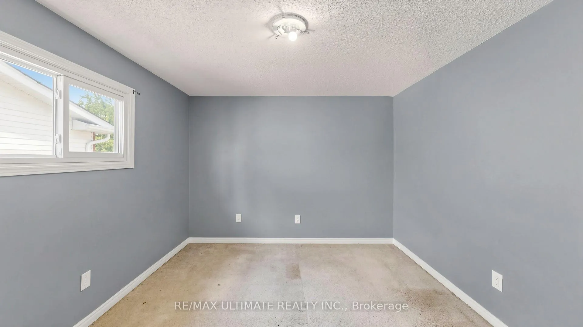 Photo 32 of 499 Lightfoot Place, Pickering, Woodlands — HOMEH