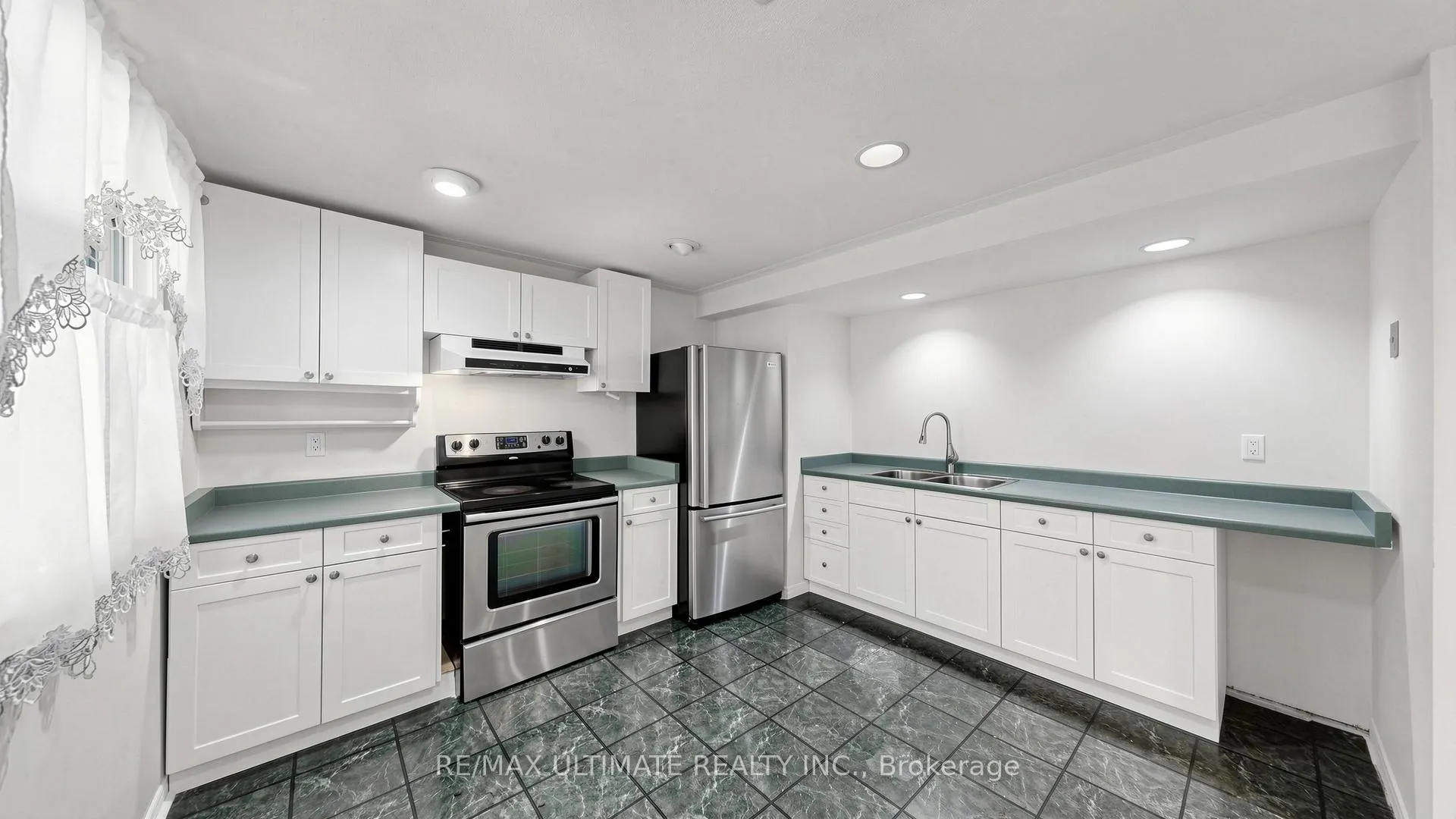 Photo 39 of 499 Lightfoot Place, Pickering, Woodlands — HOMEH