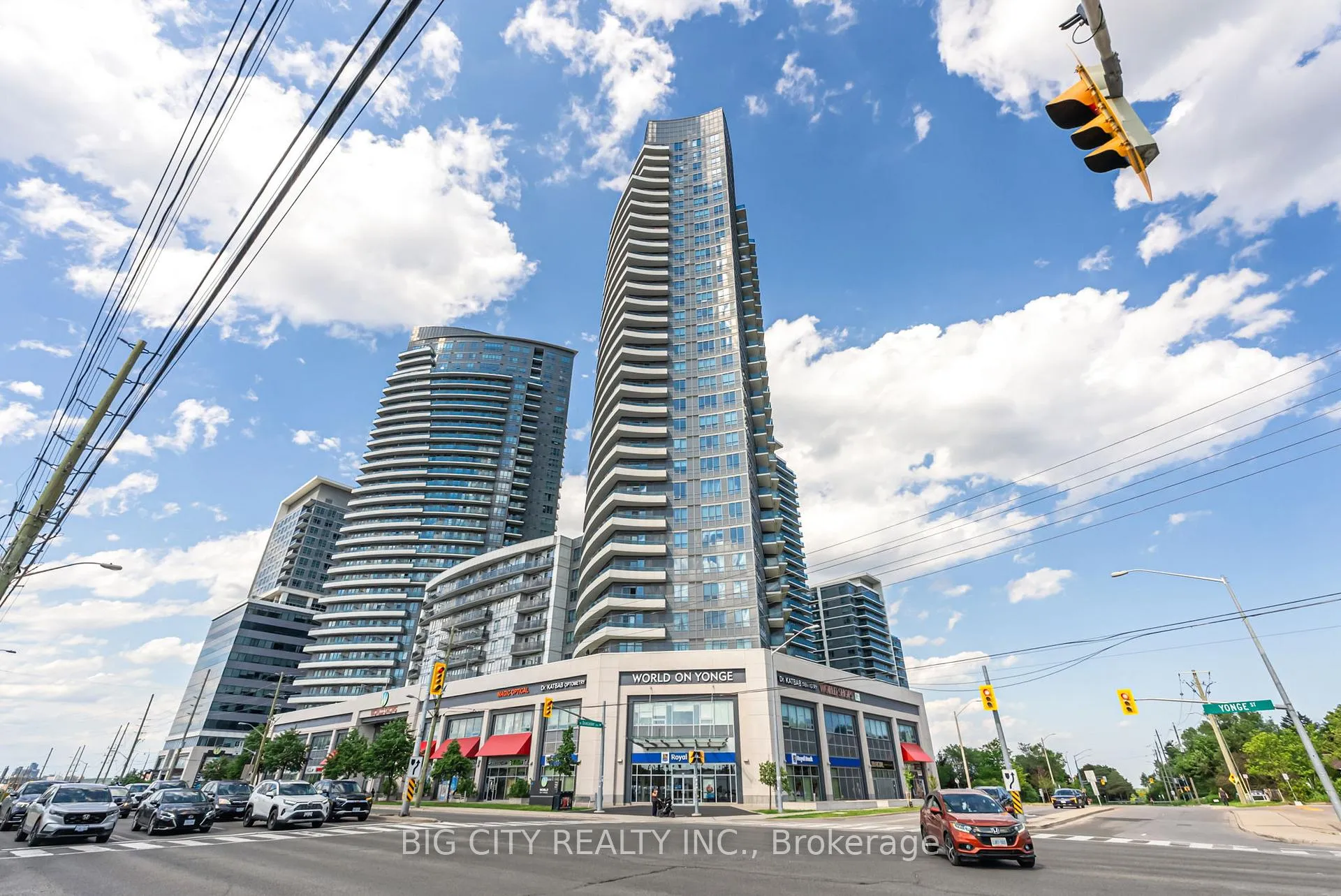 Photo 4 of Unit 2425, 7161 Yonge Street, Markham, Grandview — HOMEH