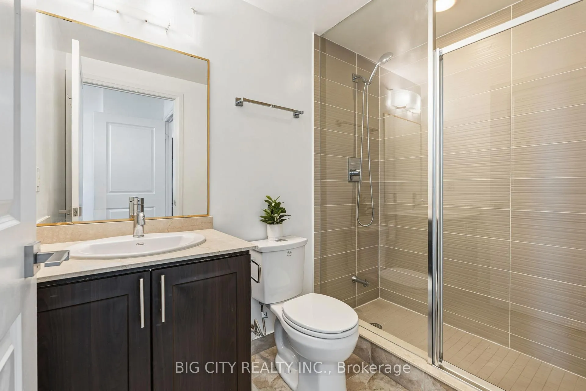 Photo 26 of Unit 2425, 7161 Yonge Street, Markham, Grandview — HOMEH