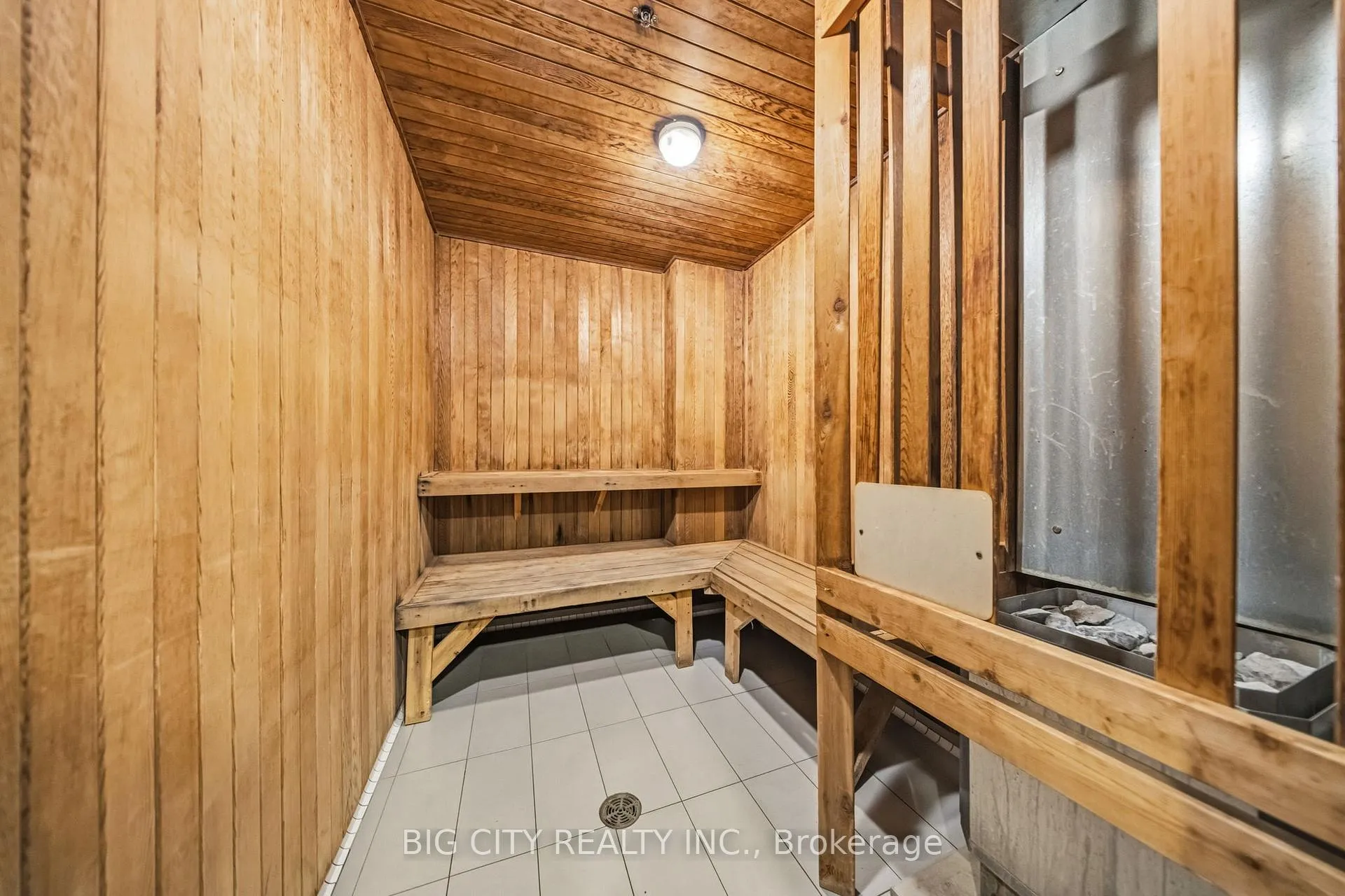 Photo 34 of Unit 2425, 7161 Yonge Street, Markham, Grandview — HOMEH