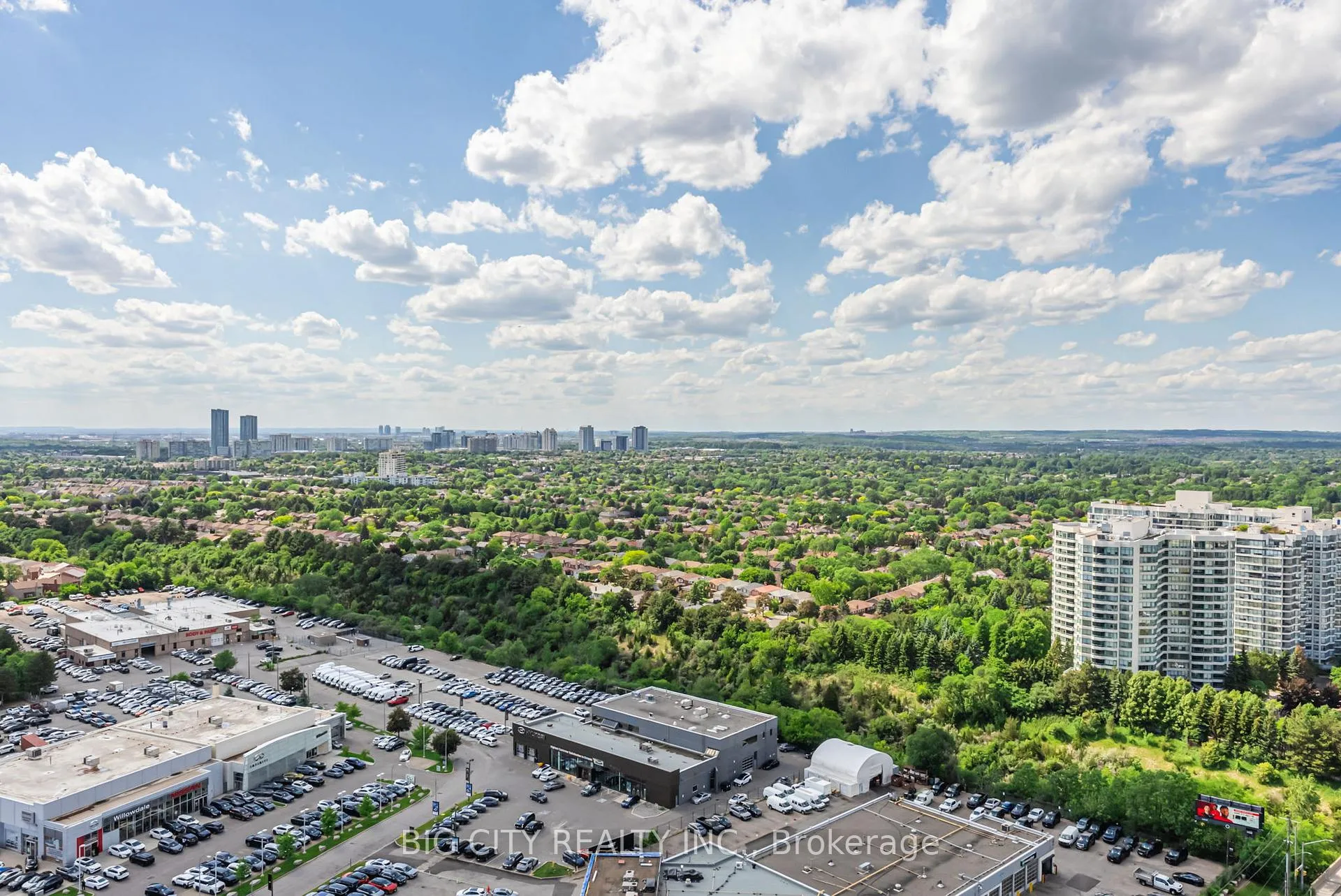 Photo 39 of Unit 2425, 7161 Yonge Street, Markham, Grandview — HOMEH