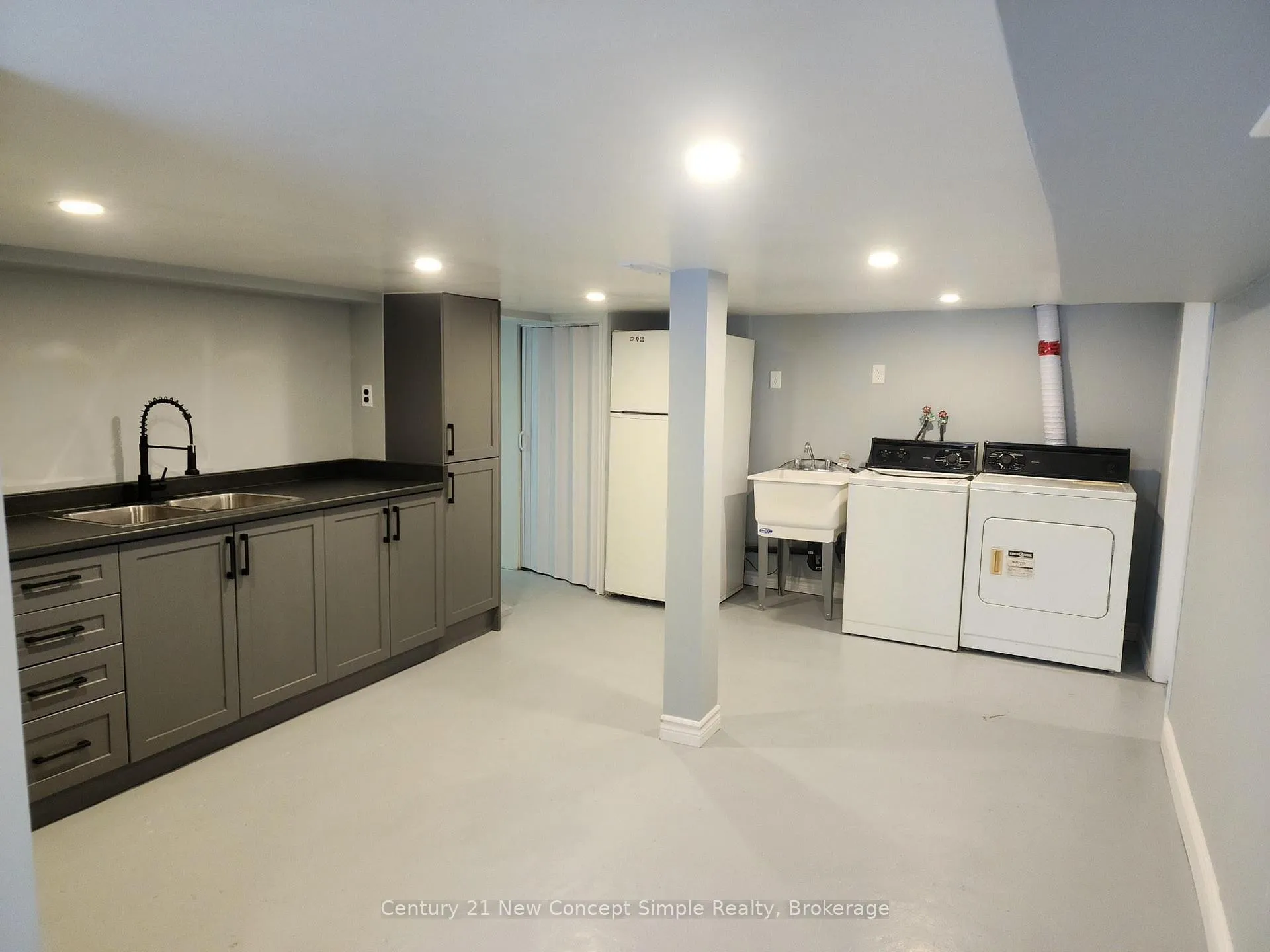 Photo 12 of 201 Harmony Road N, Oshawa, Eastdale — HOMEH
