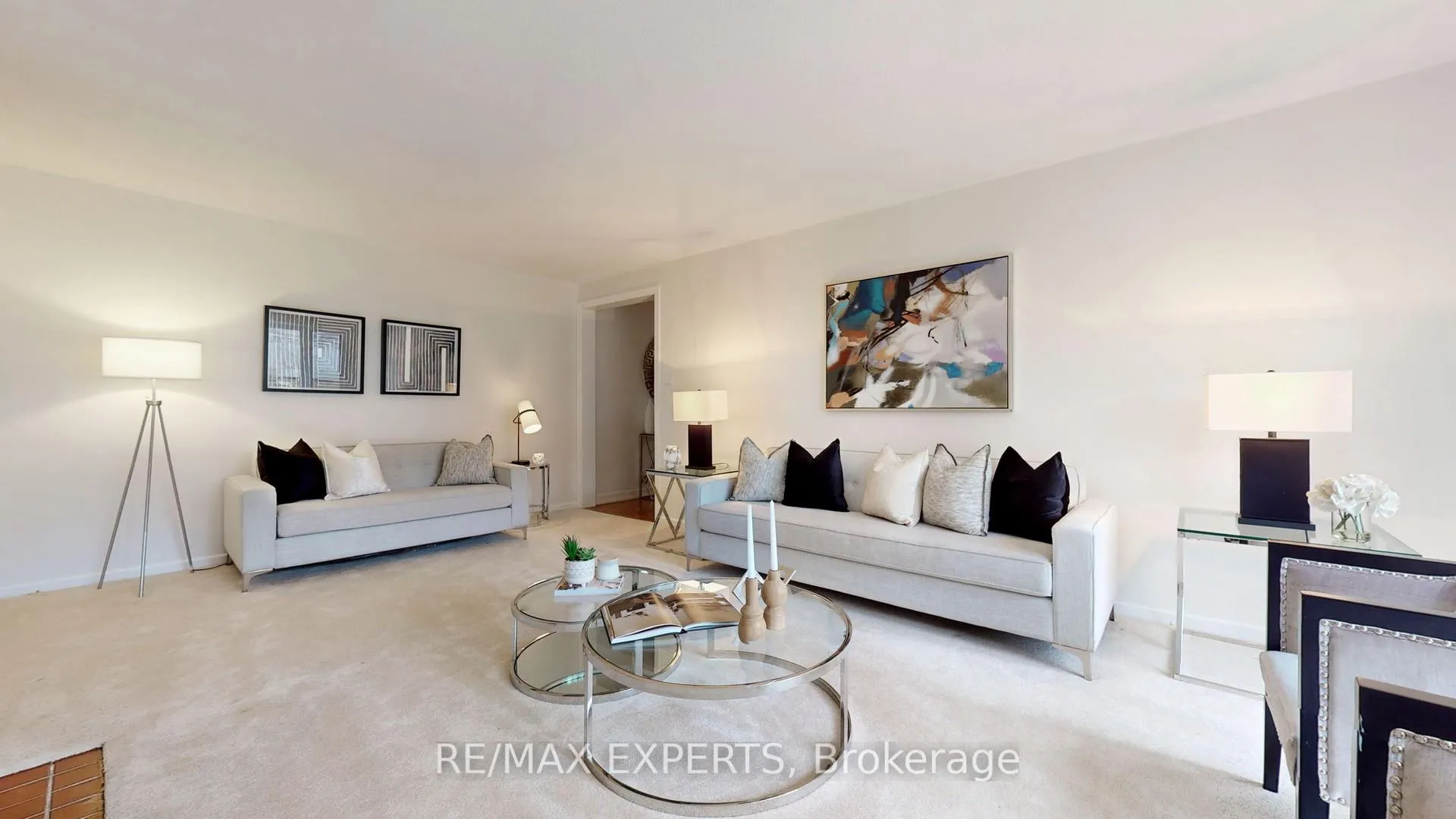 Photo 6 of 187 Cassandra Boulevard, North York, Parkwoods-Donalda — HOMEH