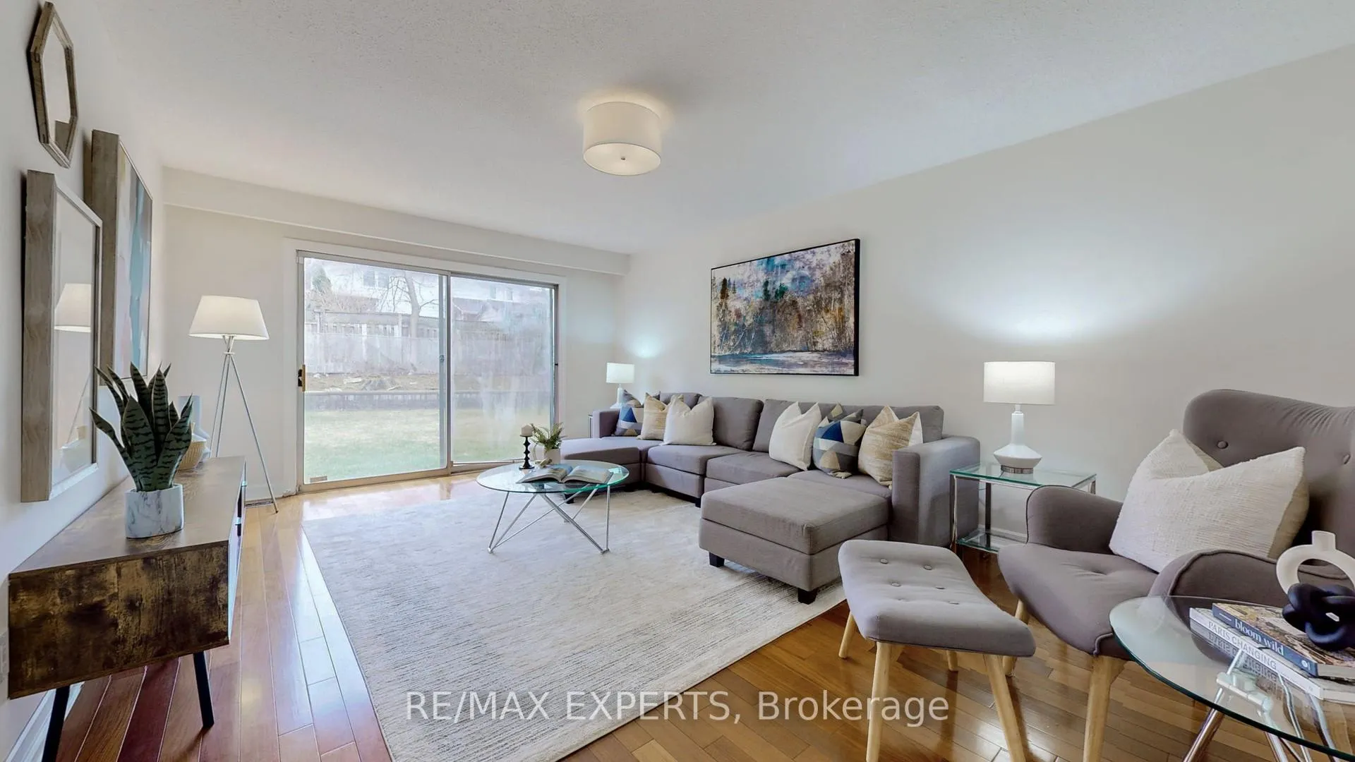 Photo 8 of 187 Cassandra Boulevard, North York, Parkwoods-Donalda — HOMEH
