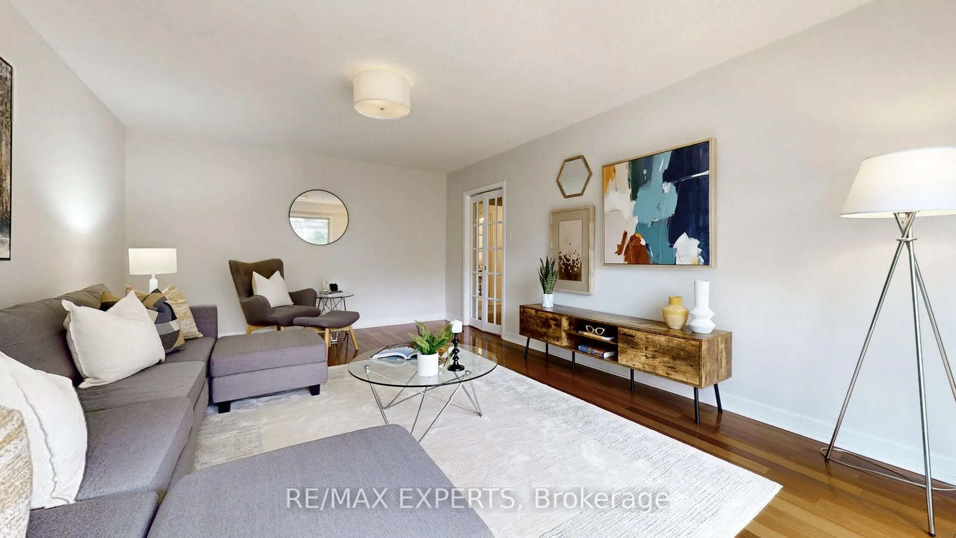 Photo 9 of 187 Cassandra Boulevard, North York, Parkwoods-Donalda — HOMEH