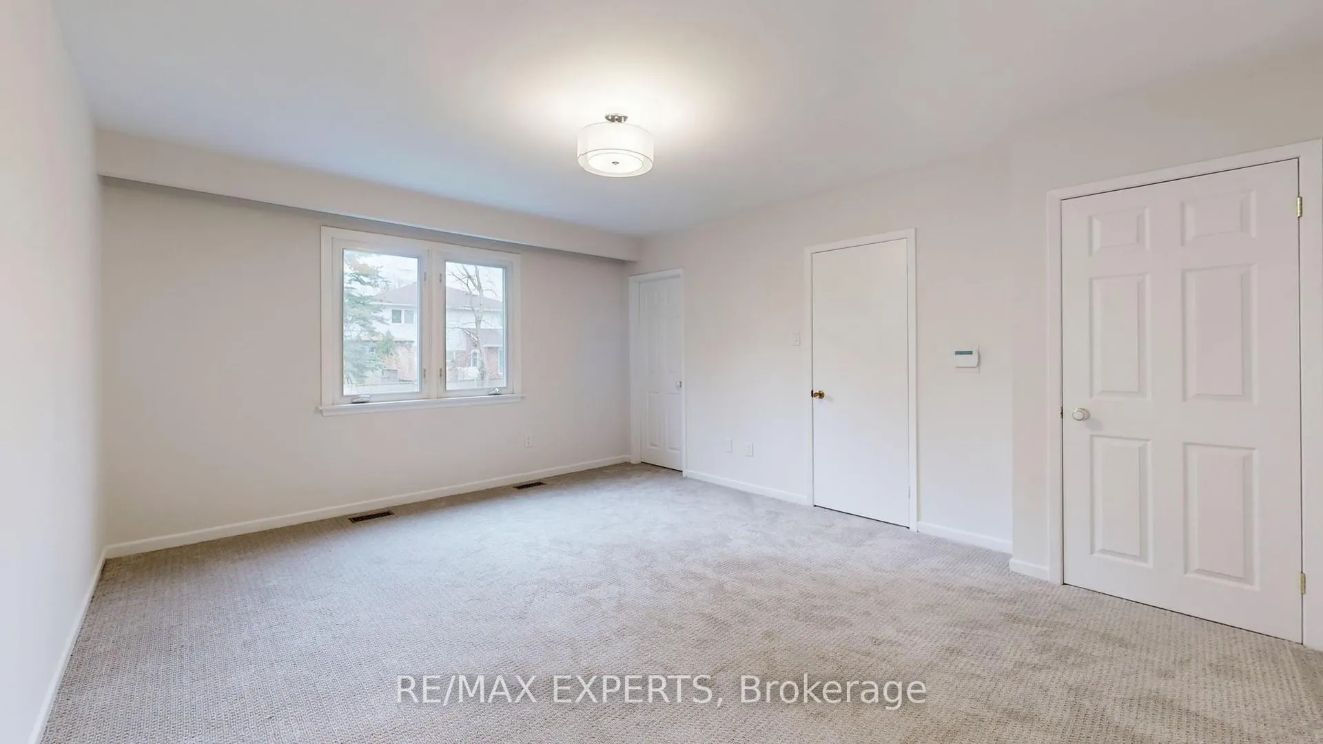 Photo 19 of 187 Cassandra Boulevard, North York, Parkwoods-Donalda — HOMEH