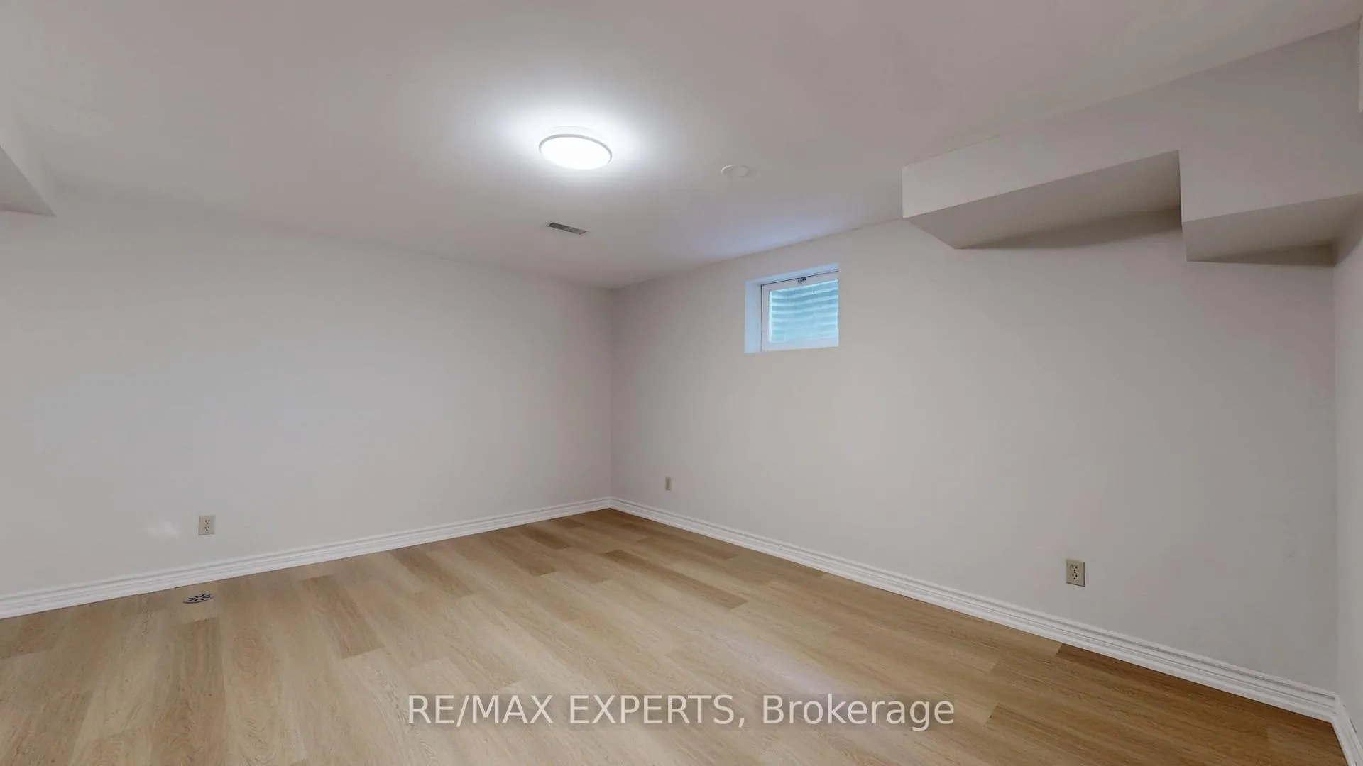 Photo 33 of 187 Cassandra Boulevard, North York, Parkwoods-Donalda — HOMEH