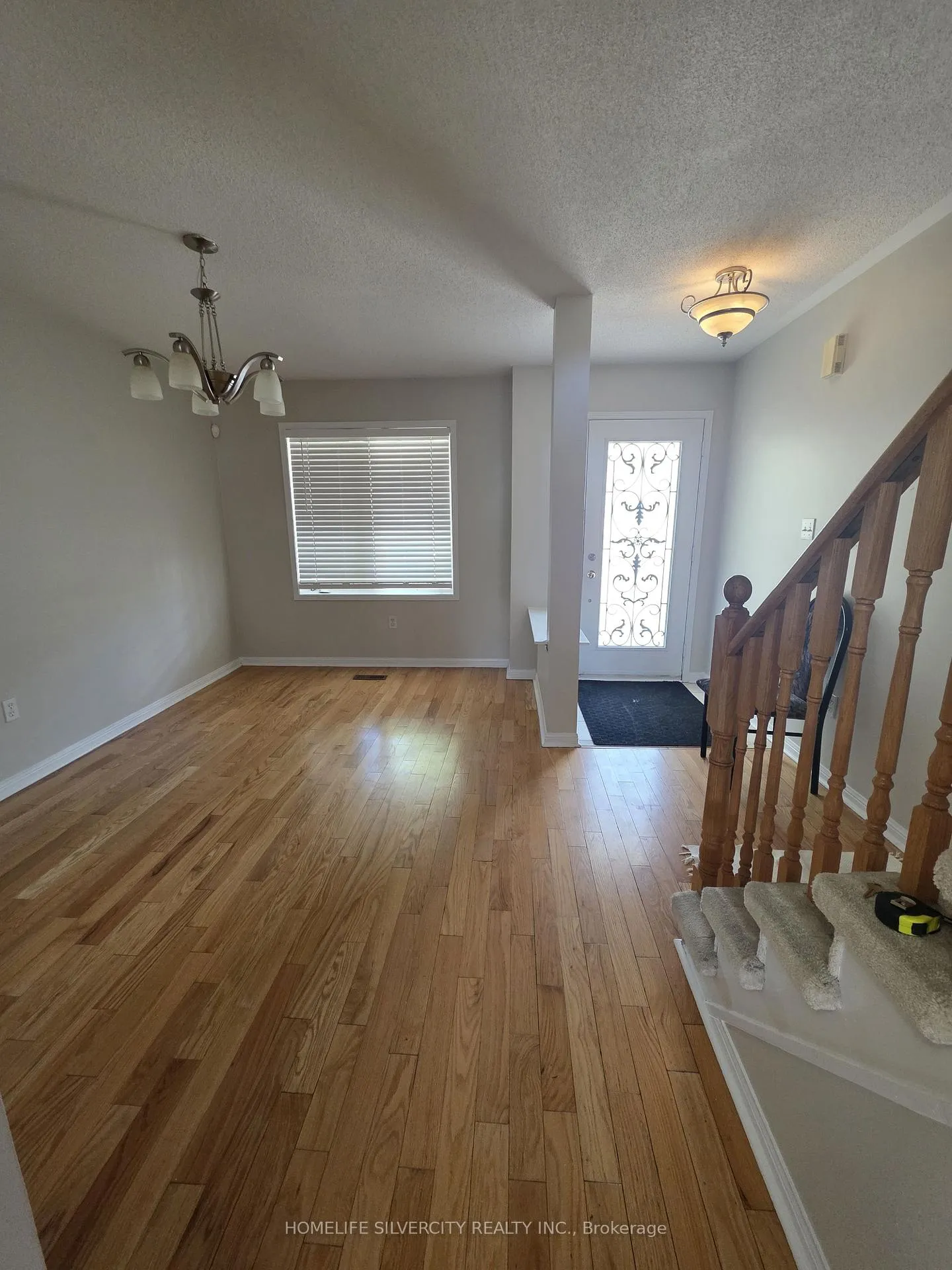 Photo 7 of 138 Tianalee Crescent, Brampton, Fletcher's Meadow — HOMEH