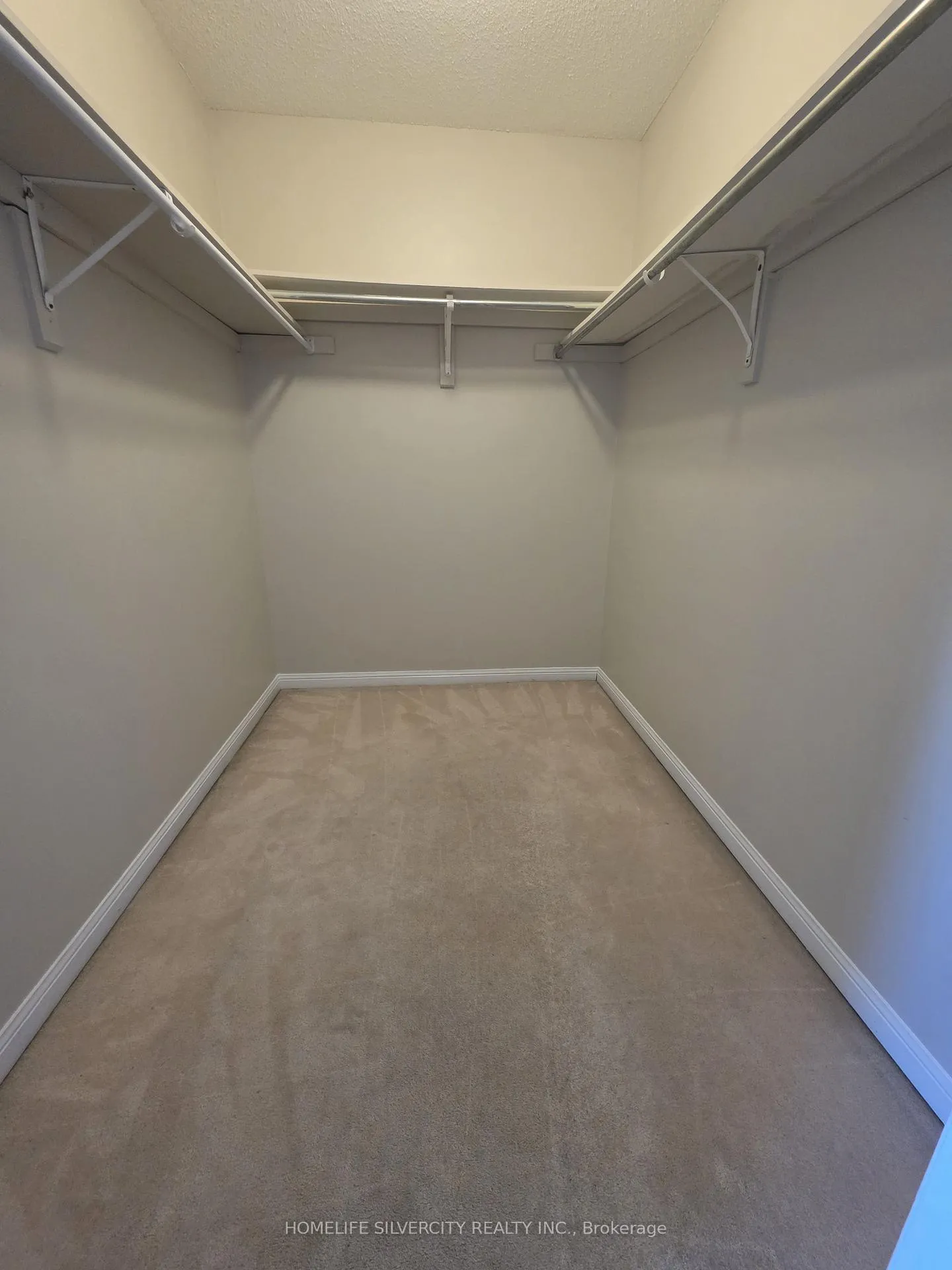 Photo 10 of 138 Tianalee Crescent, Brampton, Fletcher's Meadow — HOMEH