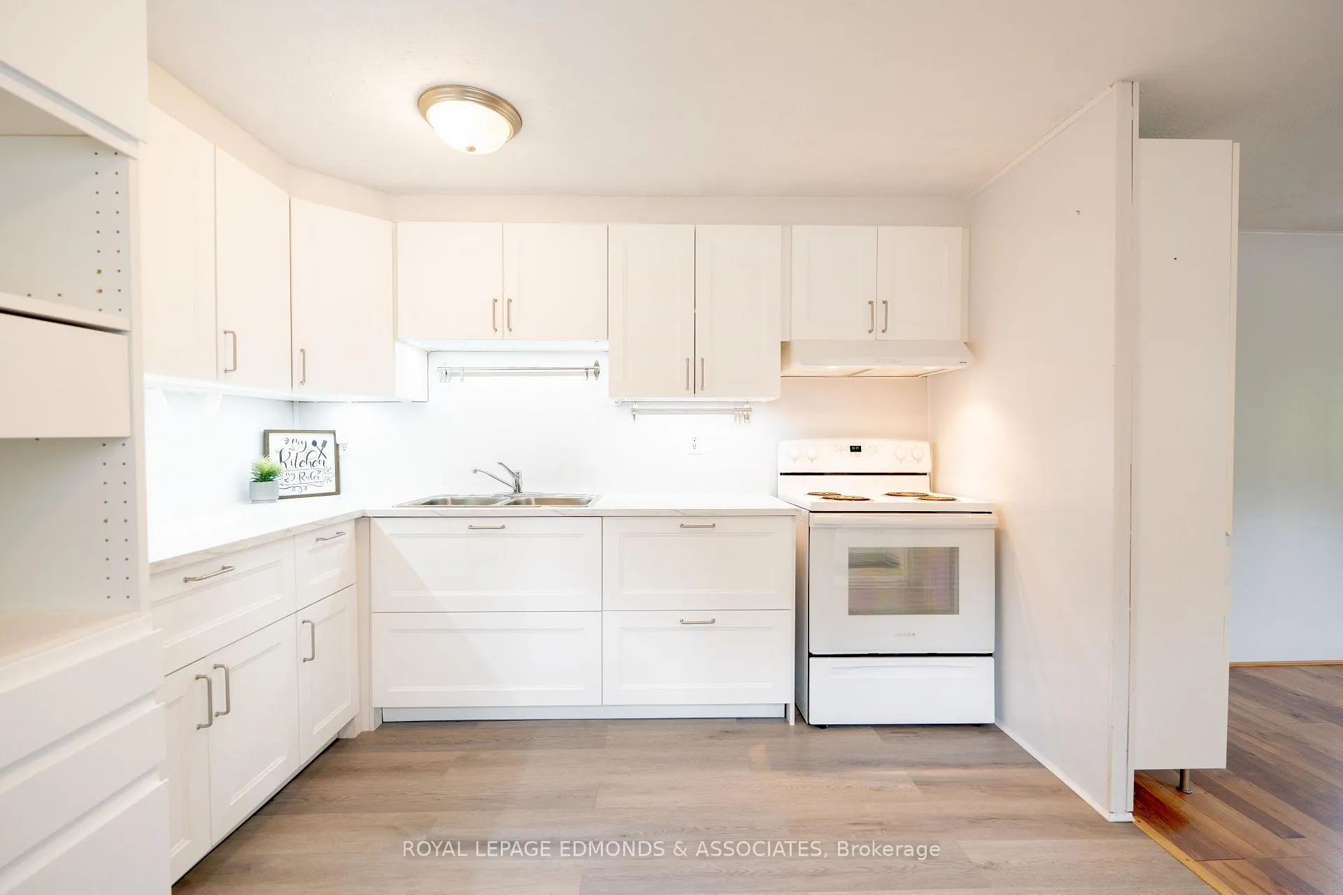 Photo 10 of 73 Pinehurst Estates, Petawawa, Petawawa — HOMEH
