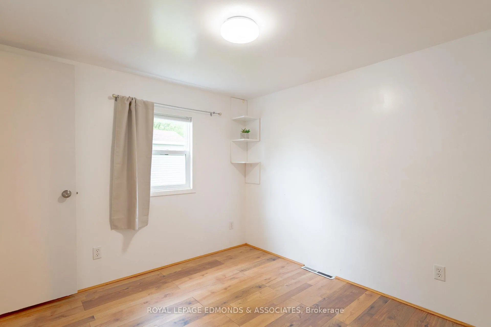 Photo 20 of 73 Pinehurst Estates, Petawawa, Petawawa — HOMEH