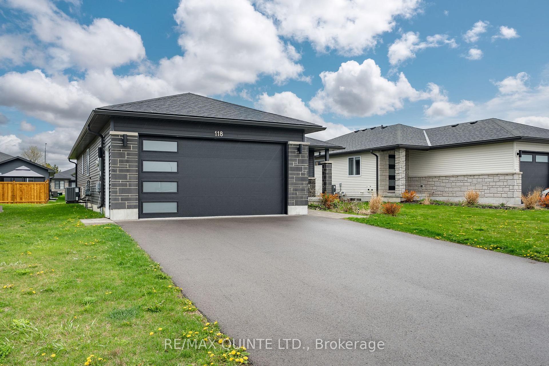 Photo 3 of 118 Sienna Avenue, Belleville, Belleville Ward — HOMEH