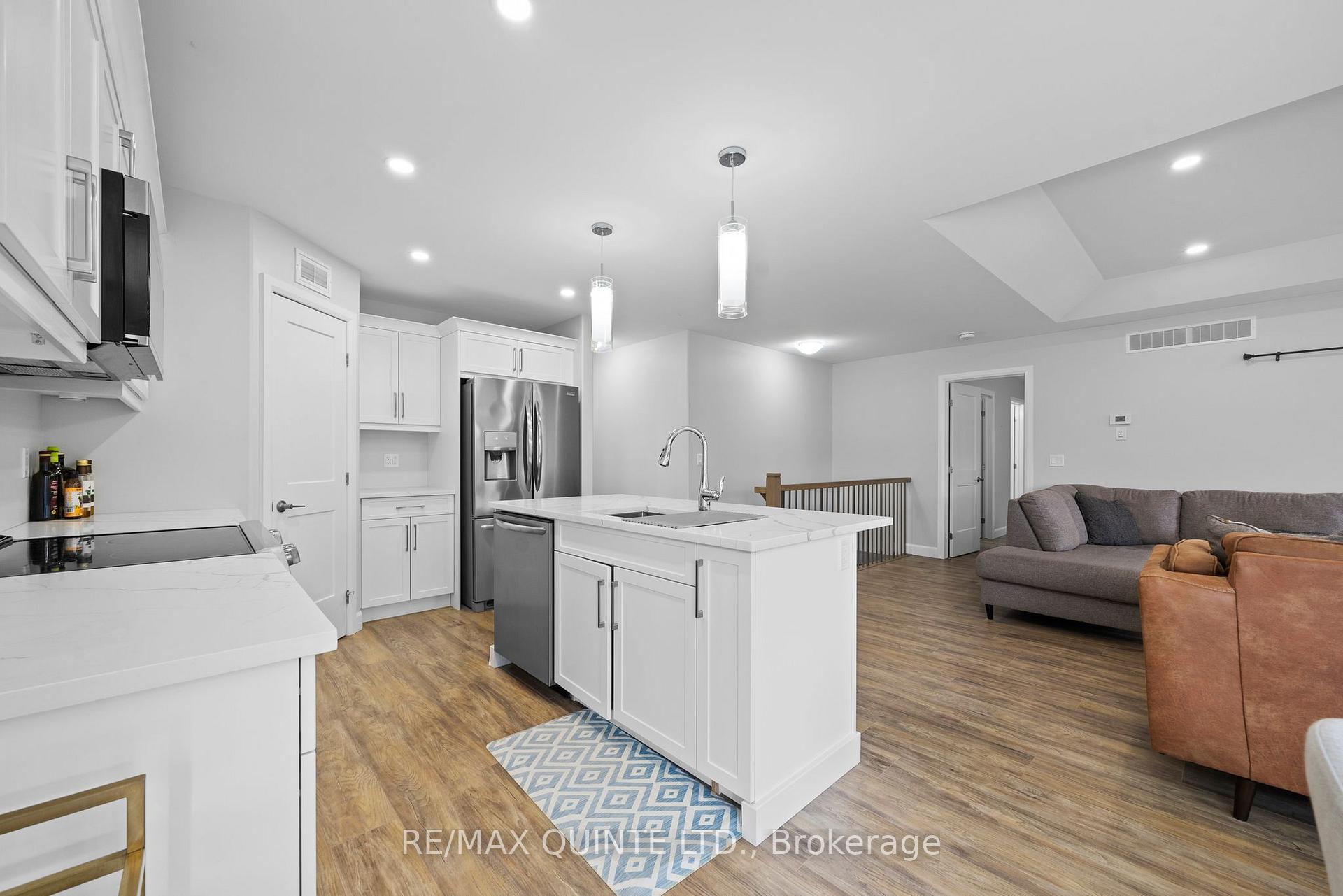 Photo 6 of 118 Sienna Avenue, Belleville, Belleville Ward — HOMEH