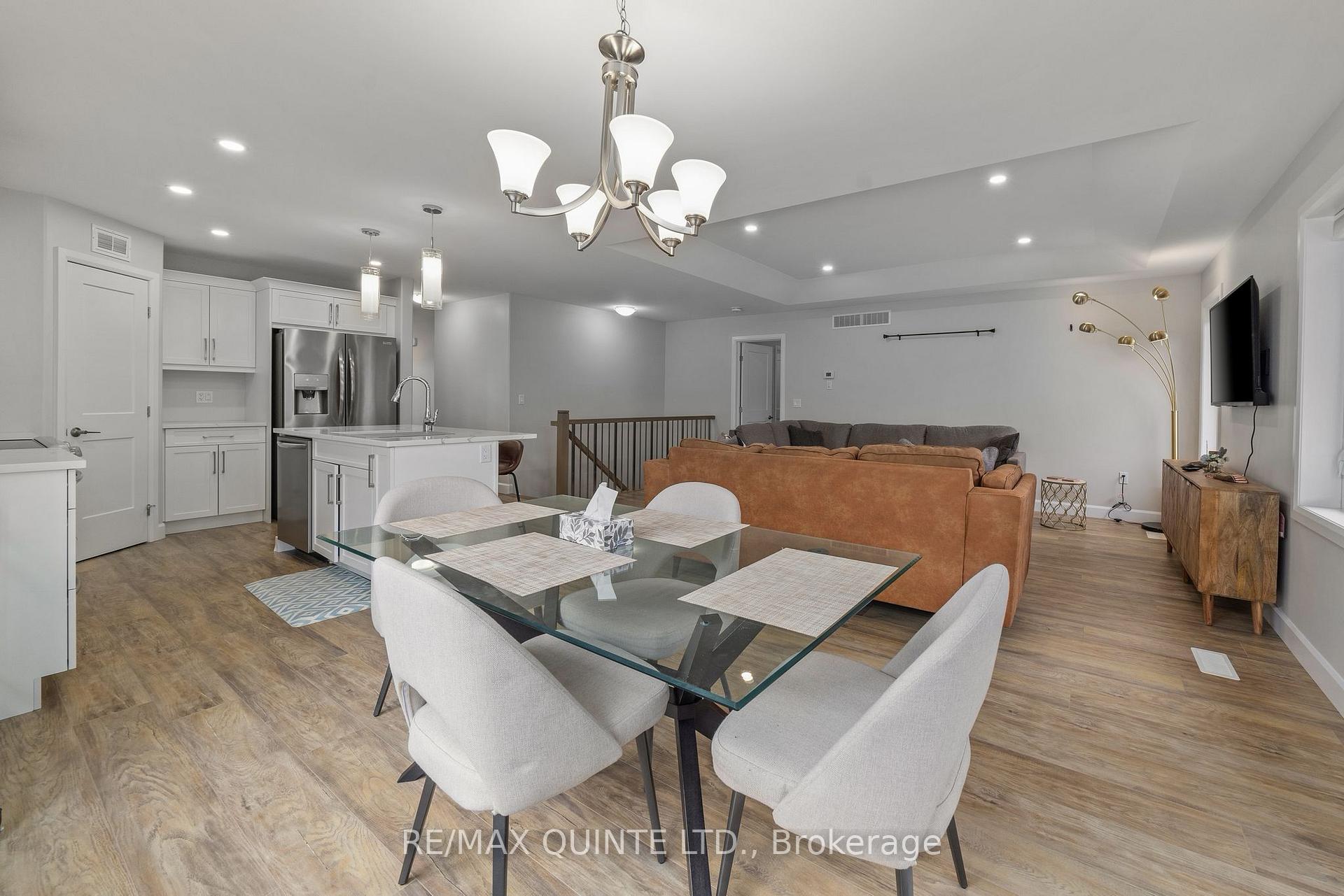 Photo 10 of 118 Sienna Avenue, Belleville, Belleville Ward — HOMEH