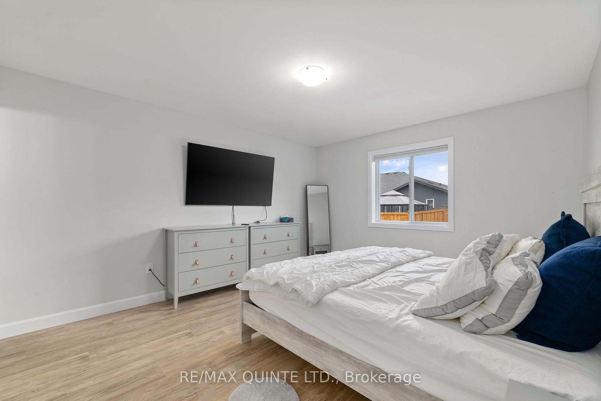 Photo 15 of 118 Sienna Avenue, Belleville, Belleville Ward — HOMEH