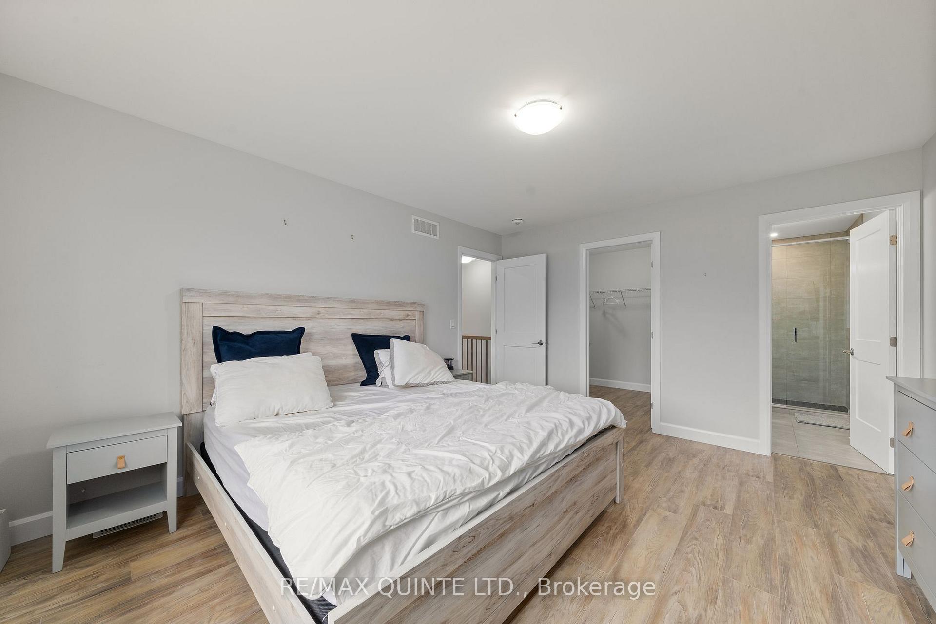 Photo 17 of 118 Sienna Avenue, Belleville, Belleville Ward — HOMEH