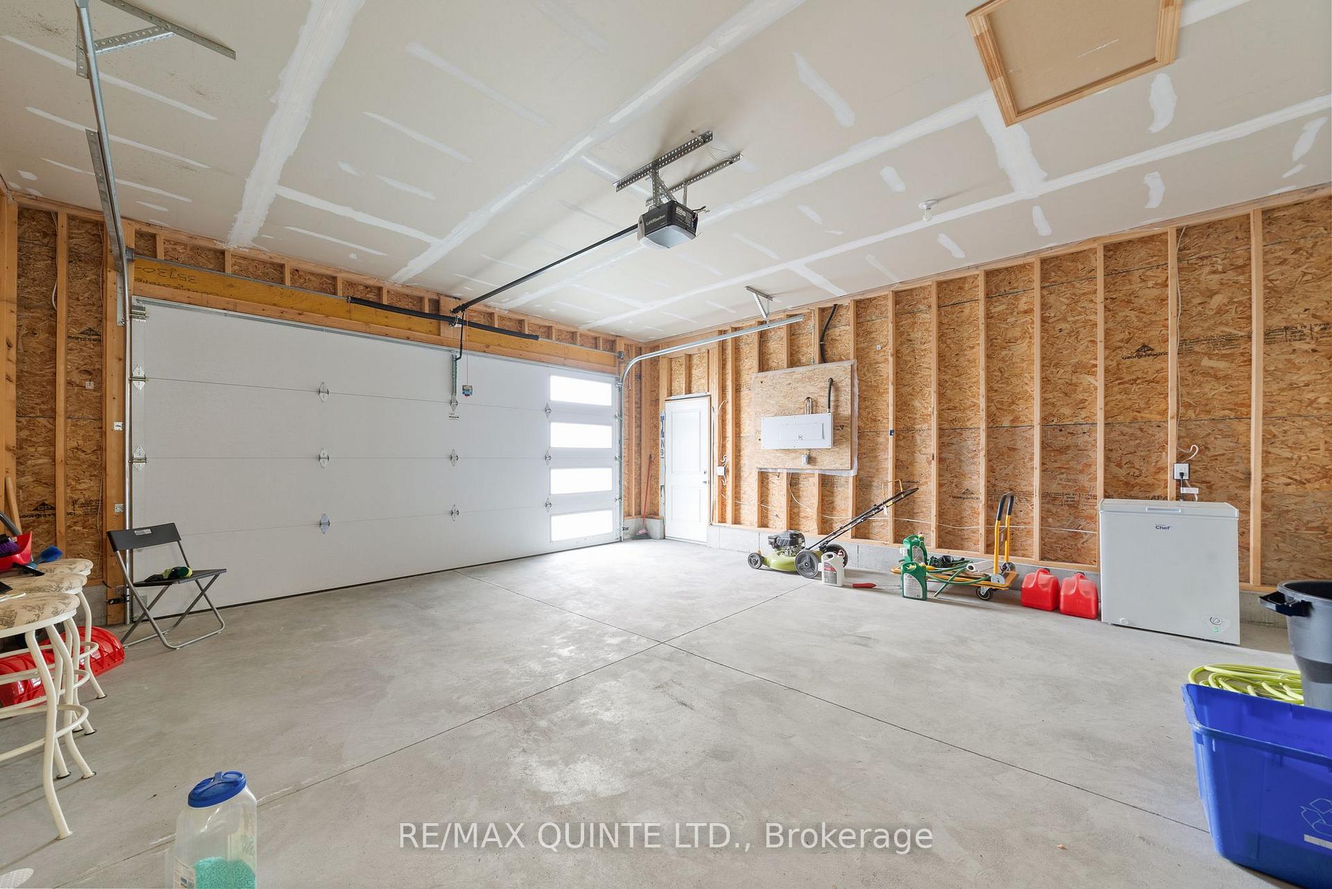 Photo 31 of 118 Sienna Avenue, Belleville, Belleville Ward — HOMEH