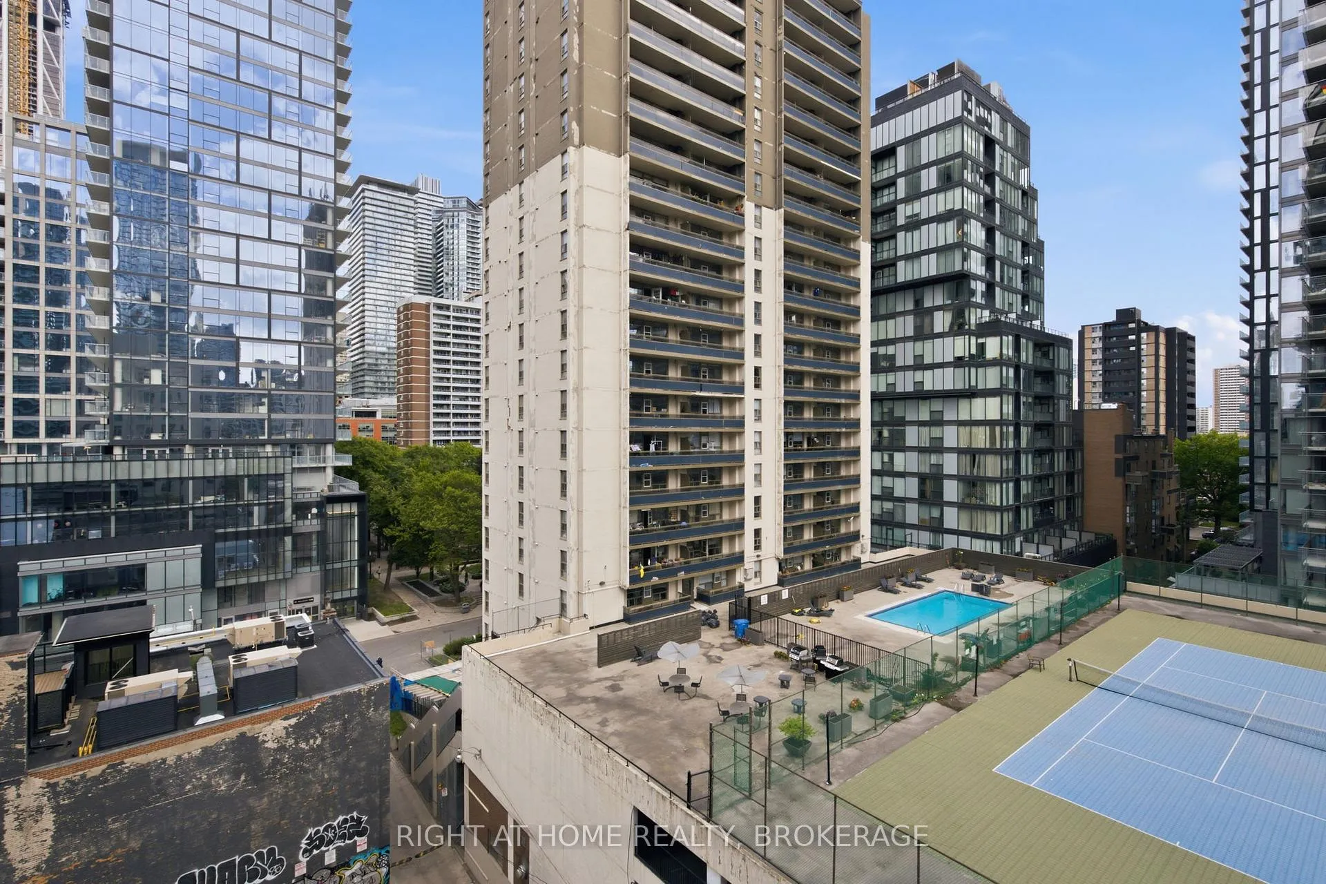 Photo 26 of Unit 802, 8 Wellesley Street E, Toronto, Church-Yonge Corridor — HOMEH
