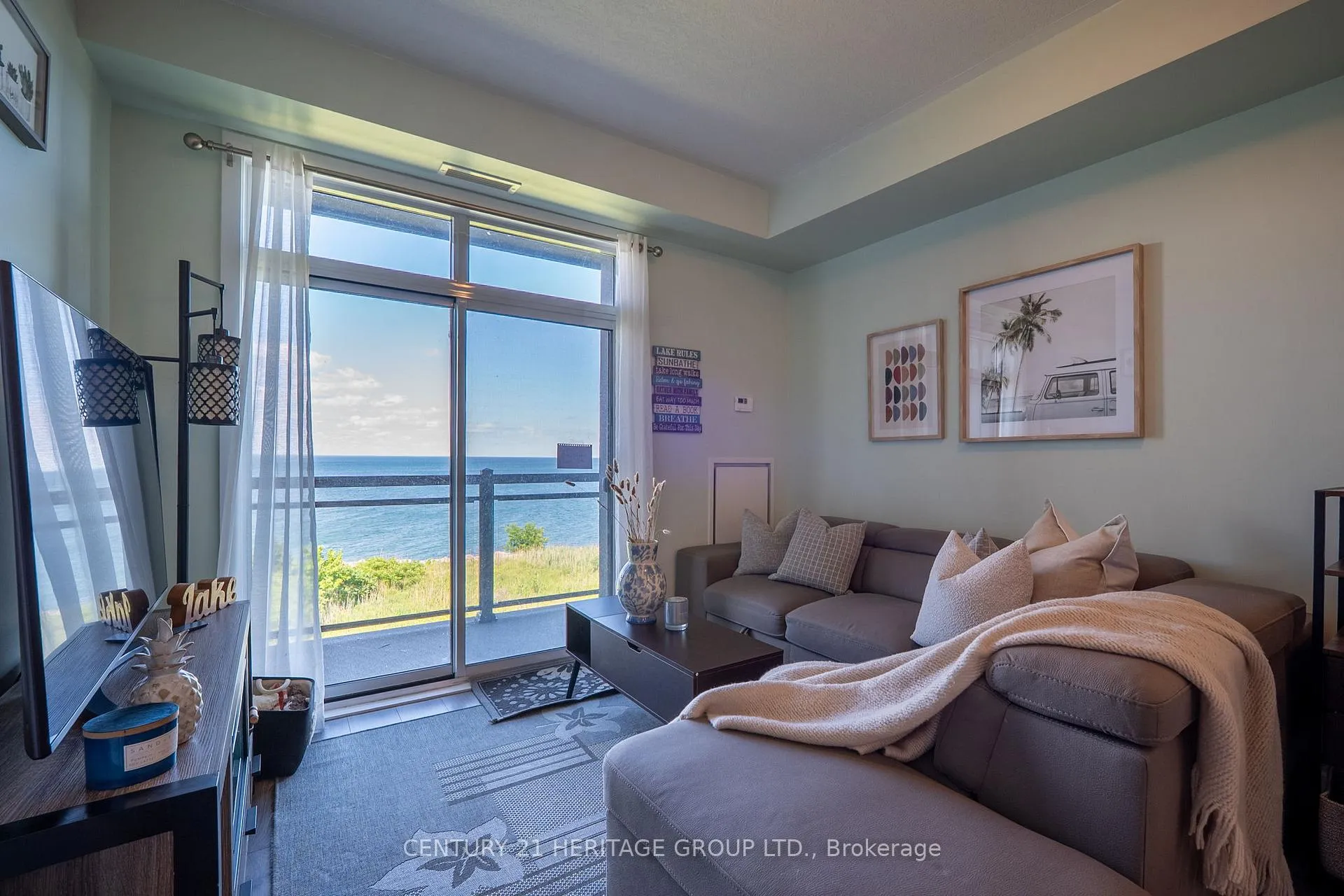 Photo 5 of Unit 301, 35 Southshore Crescent, Hamilton, Lakeshore — HOMEH