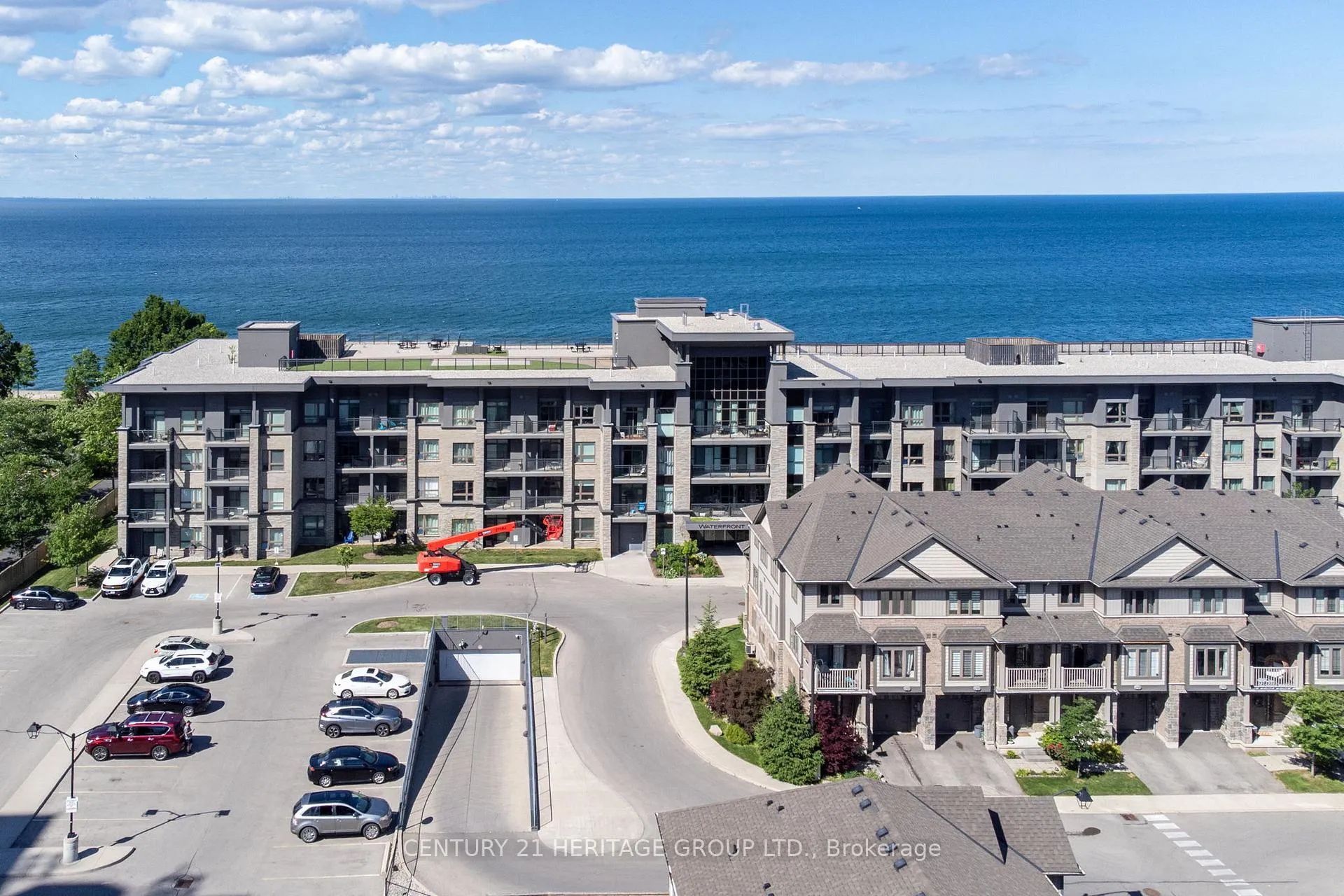 Photo 32 of Unit 301, 35 Southshore Crescent, Hamilton, Lakeshore — HOMEH