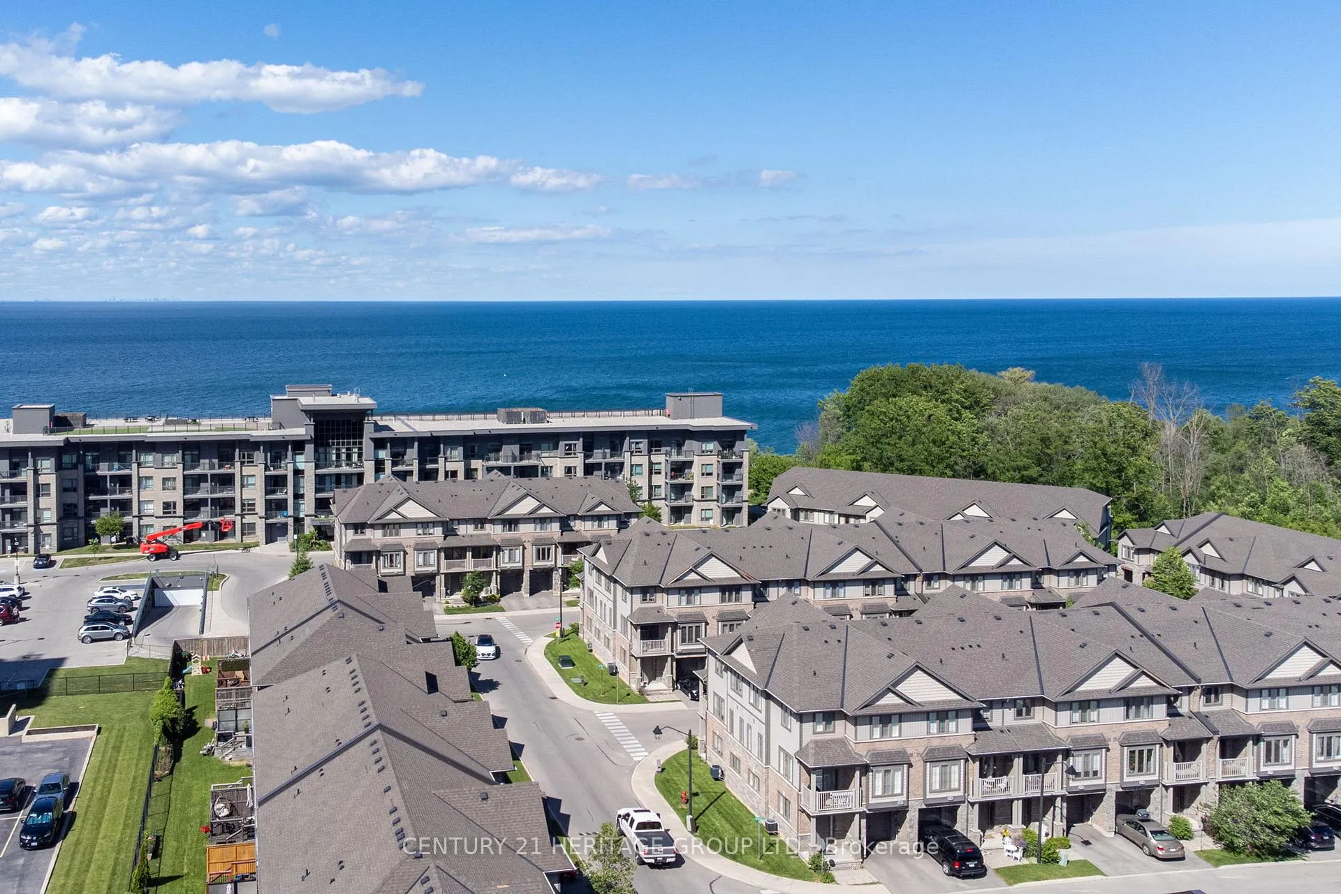 Photo 36 of Unit 301, 35 Southshore Crescent, Hamilton, Lakeshore — HOMEH