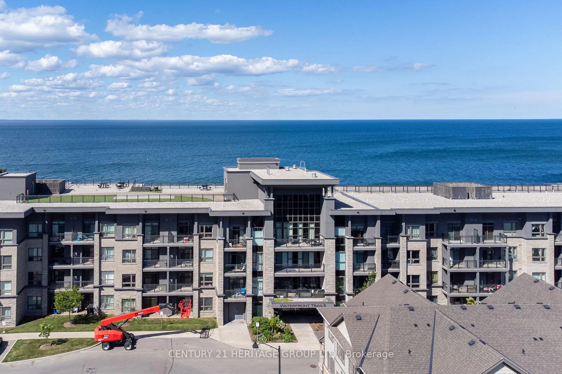 Photo 37 of Unit 301, 35 Southshore Crescent, Hamilton, Lakeshore — HOMEH