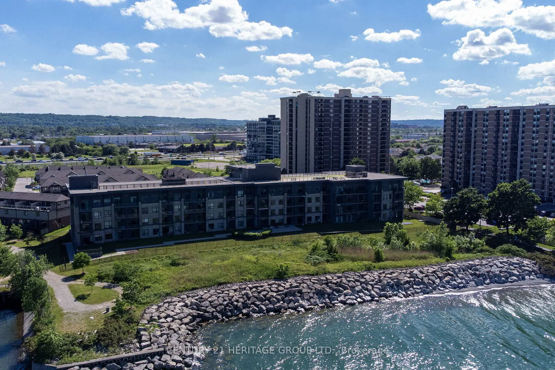 Photo 41 of Unit 301, 35 Southshore Crescent, Hamilton, Lakeshore — HOMEH