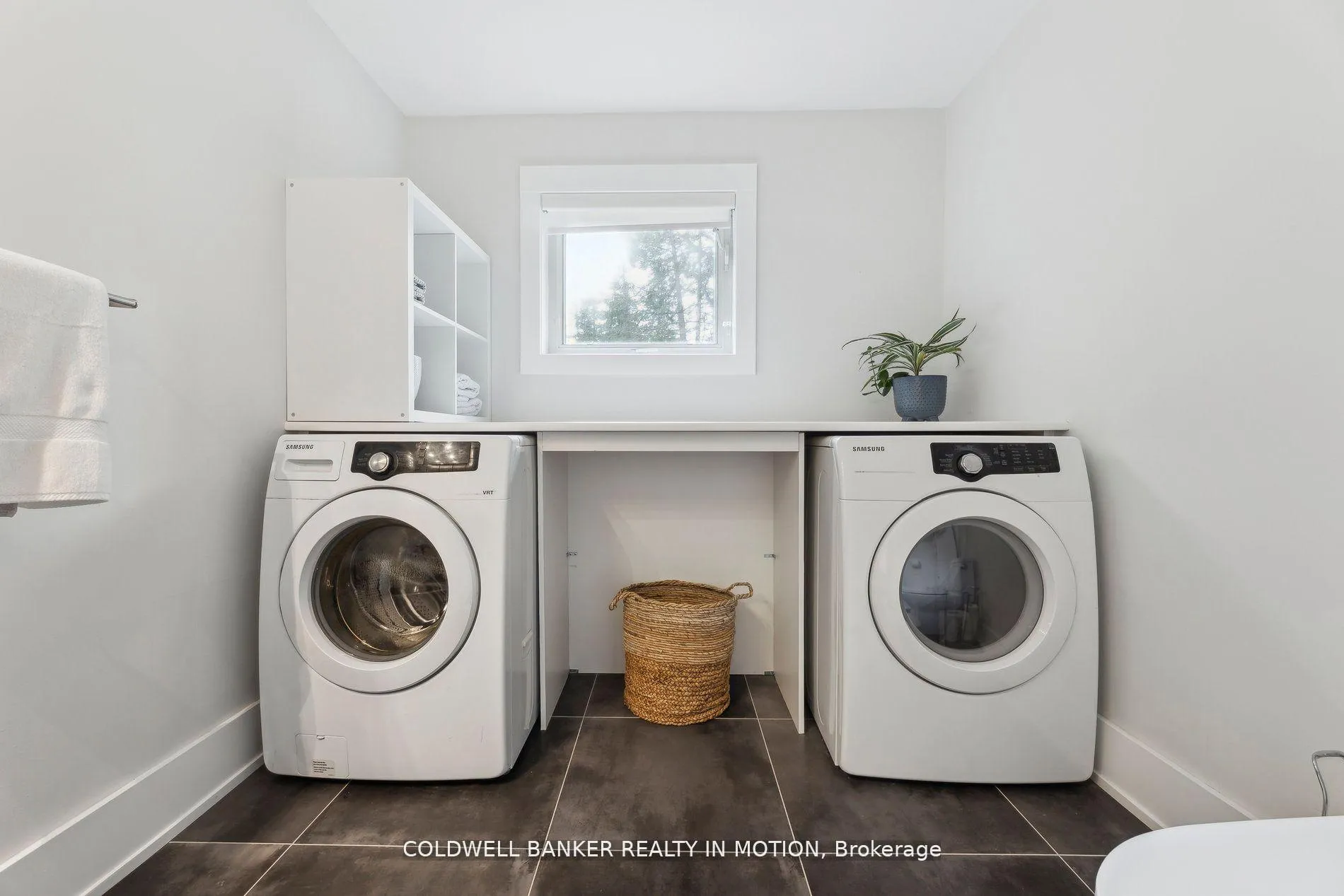 Photo 18 of 504 Birch Point Road, Kawartha Lakes, Woodville — HOMEH