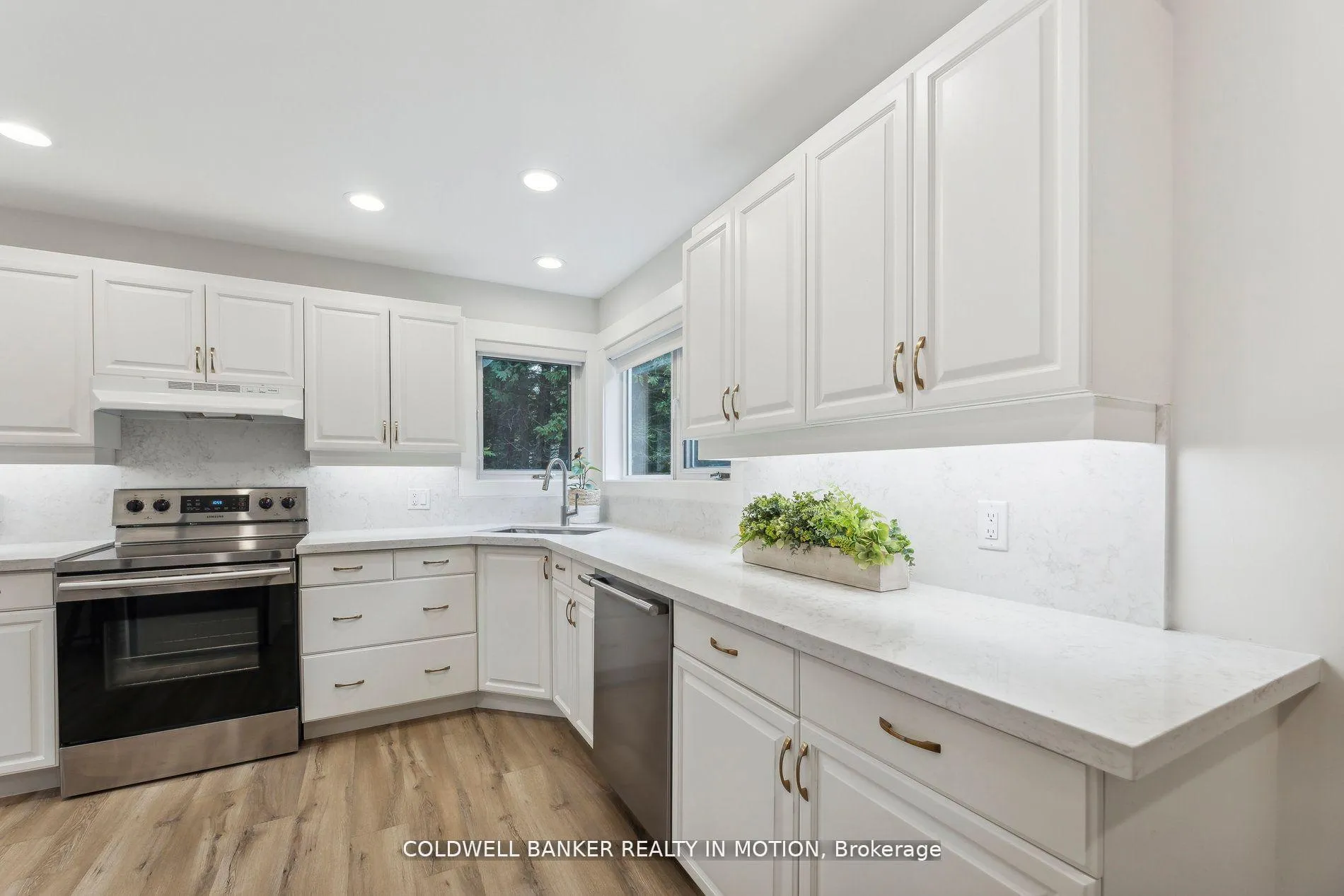 Photo 25 of 504 Birch Point Road, Kawartha Lakes, Woodville — HOMEH