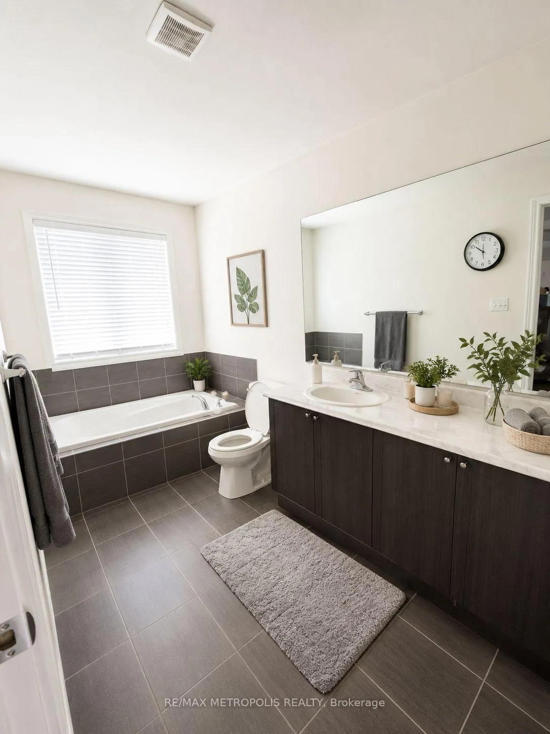 Photo 9 of Unit MAIN & UPPER, 13 Mohandas Drive, Markham, Cedarwood — HOMEH