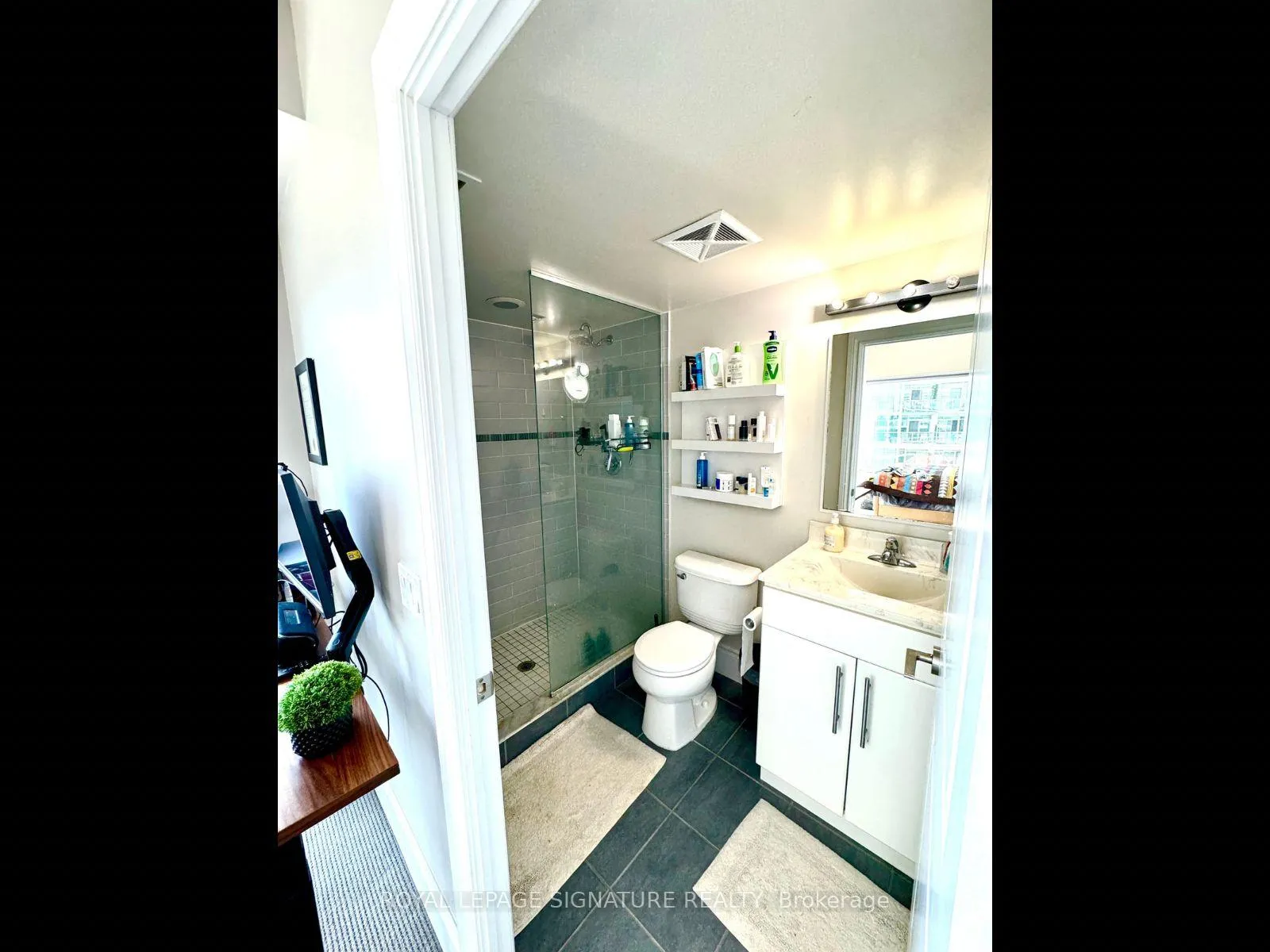 Photo 8 of Unit Lph06, 100 Western Battery Road, Toronto, Niagara — HOMEH