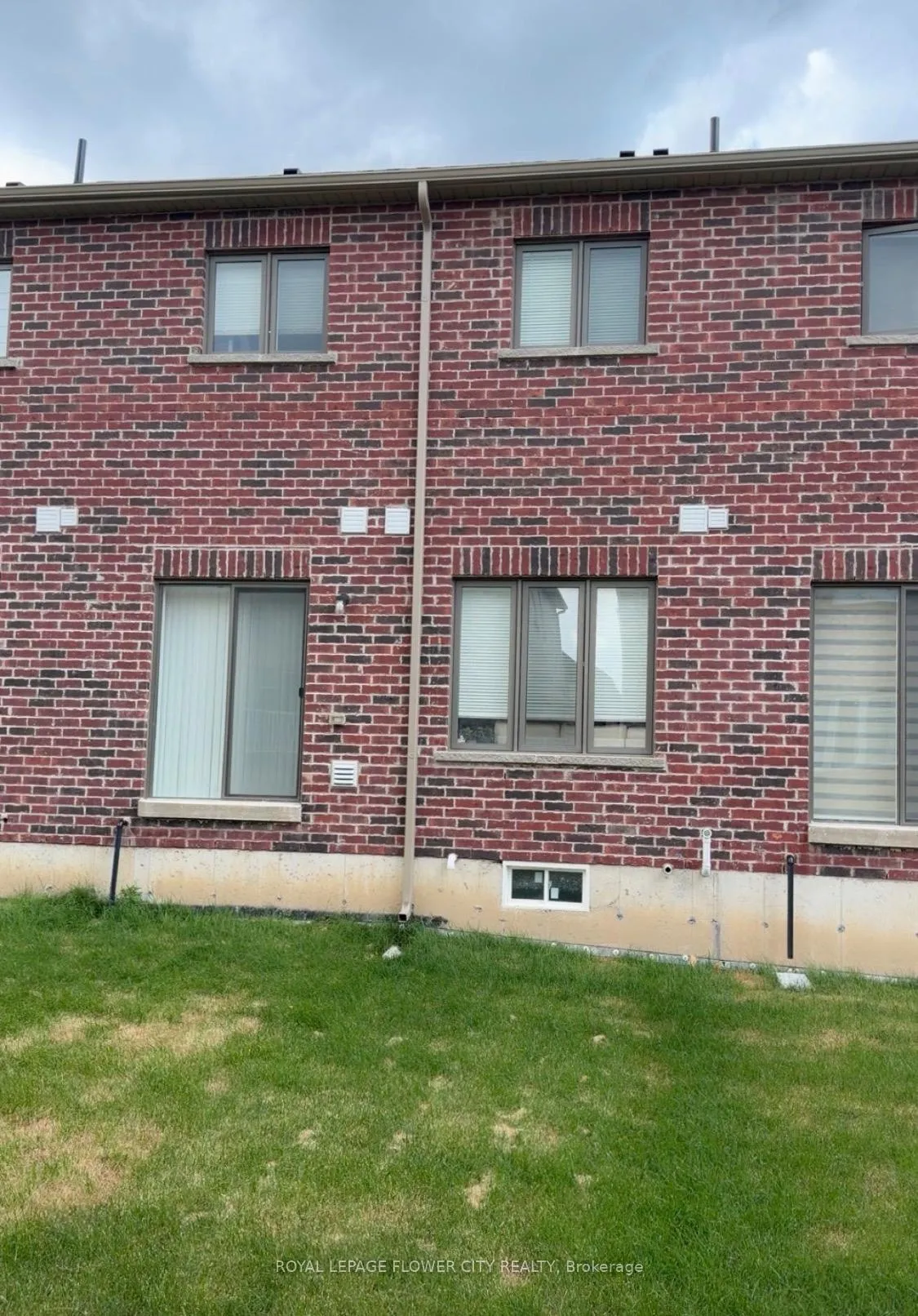 Photo 2 of 89 Baker Street, Thorold, Thorold Downtown — HOMEH