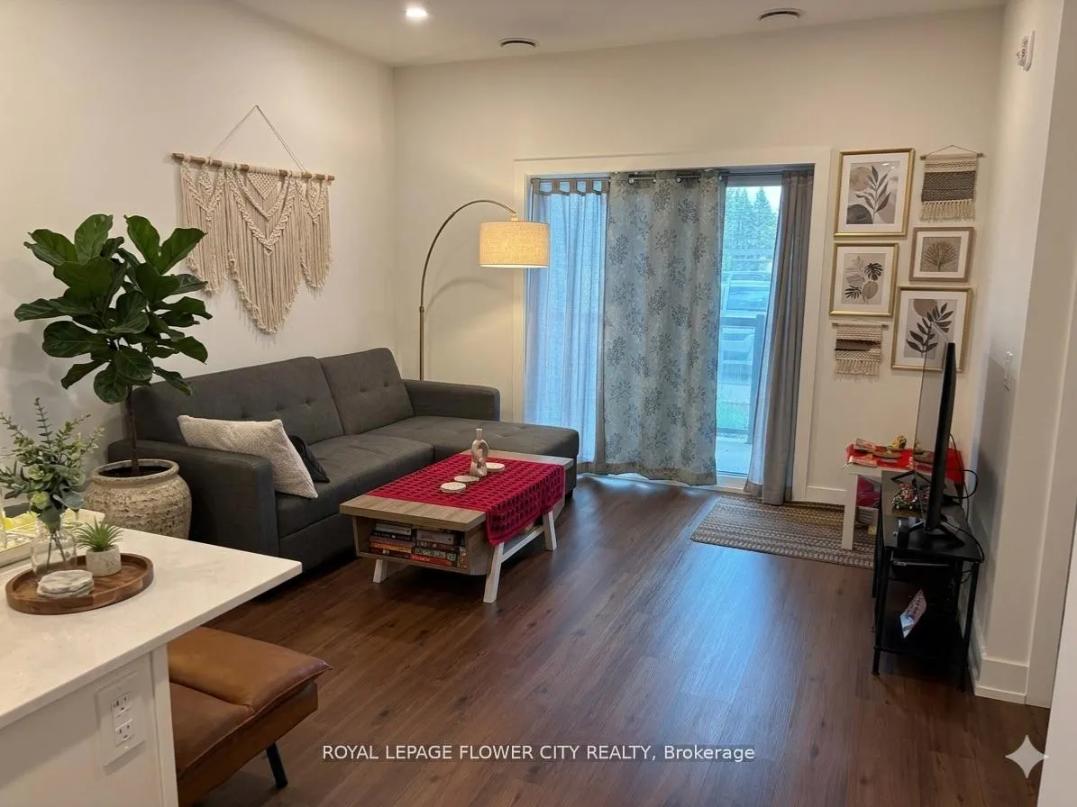 Photo 6 of Unit 102, 1000 Lackner Place N, Kitchener — HOMEH