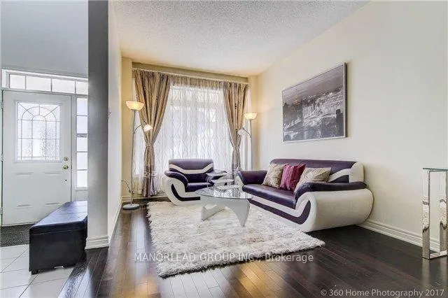 Photo 2 of 8 Foshan Avenue, Markham, Berczy — HOMEH