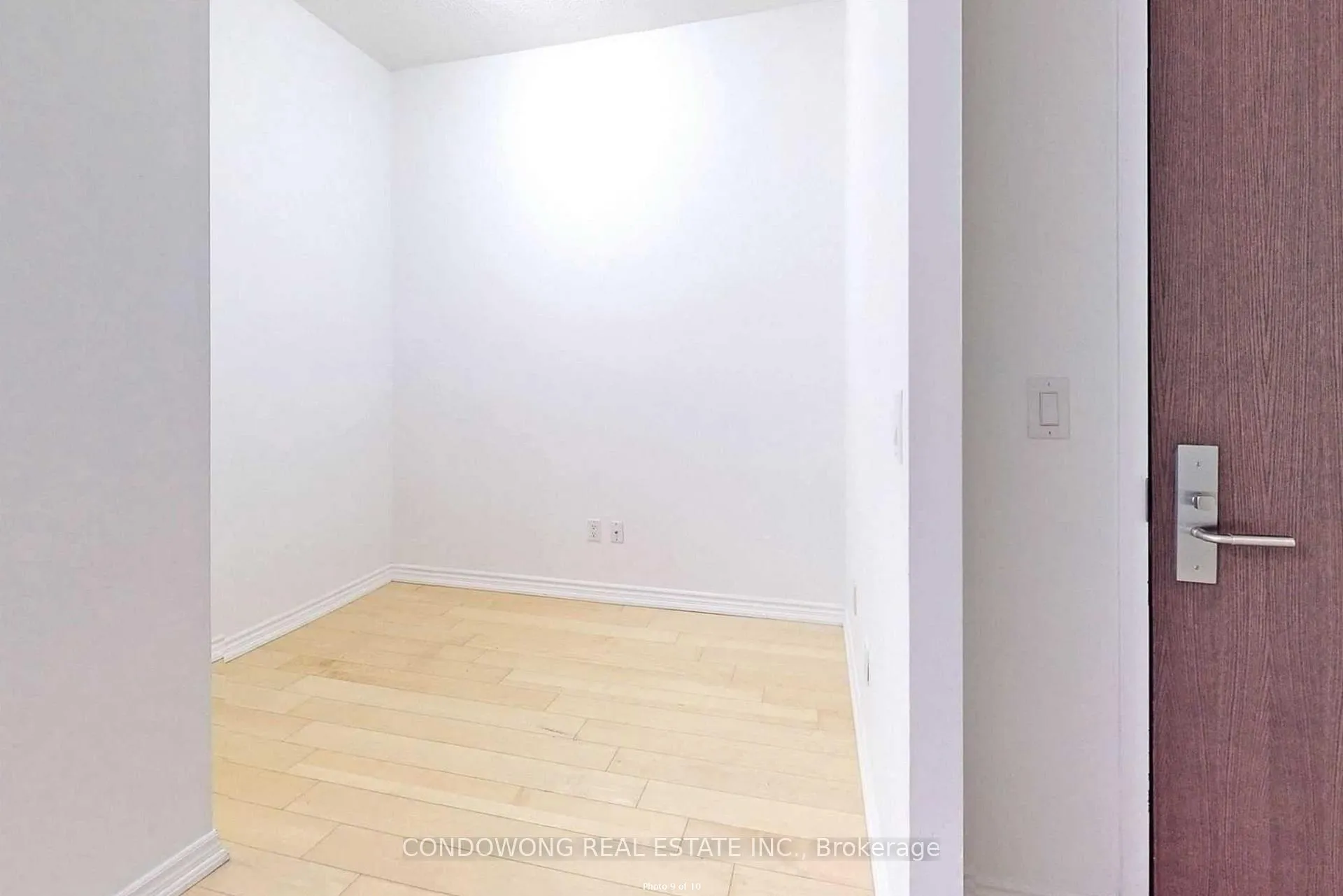 Photo 7 of Unit 2802, 386 Yonge Street, Toronto, Bay Street Corridor — HOMEH