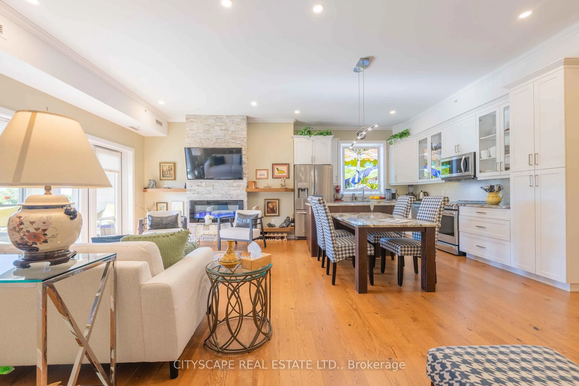 Photo 11 of Unit 112, 200 Oasis Lane, Thunder Bay, Academy Heights — HOMEH