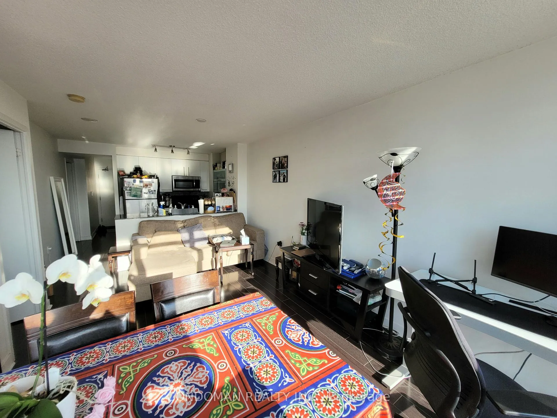 Photo 3 of Unit 2902, 11 Brunel Court, Toronto, Waterfront Communities — HOMEH