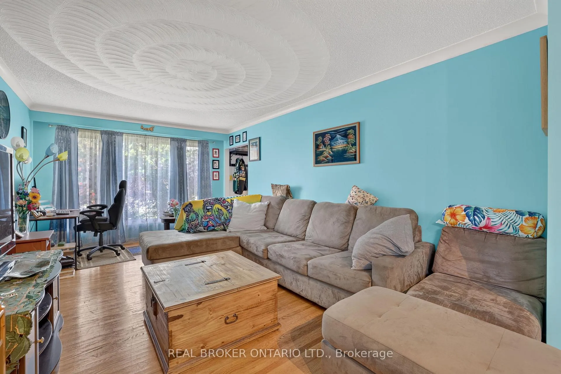 Photo 8 of 29 Northwood Drive, Brampton, Northwood Park — HOMEH