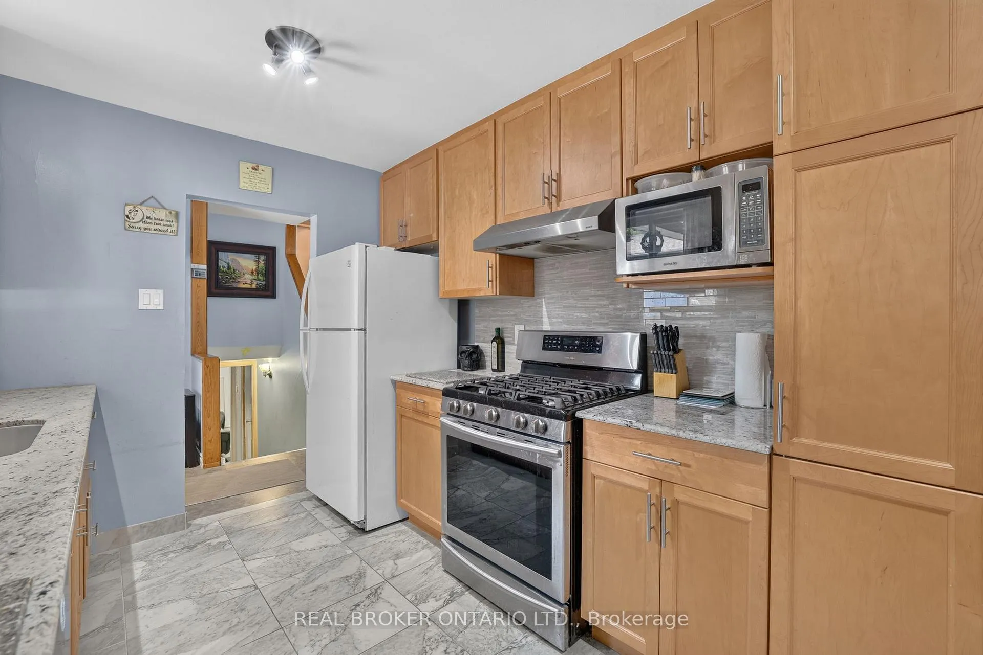 Photo 19 of 29 Northwood Drive, Brampton, Northwood Park — HOMEH