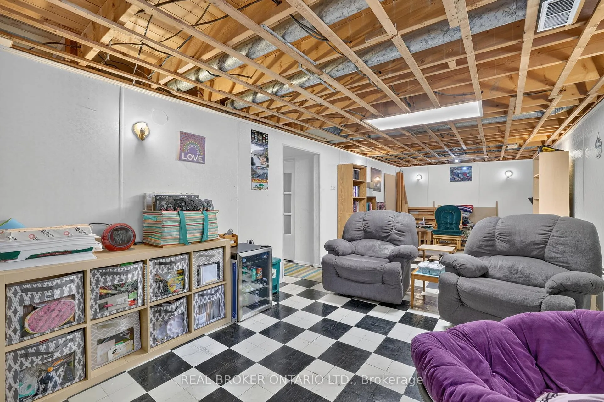 Photo 35 of 29 Northwood Drive, Brampton, Northwood Park — HOMEH